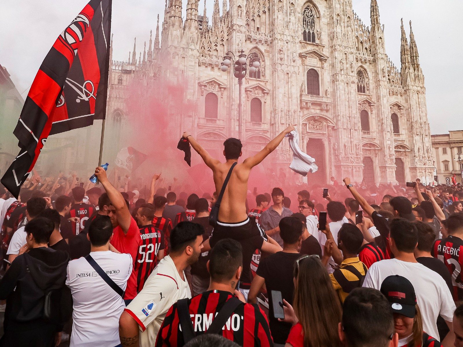 AC Milan Secure 1st Serie A Title in 11 Years