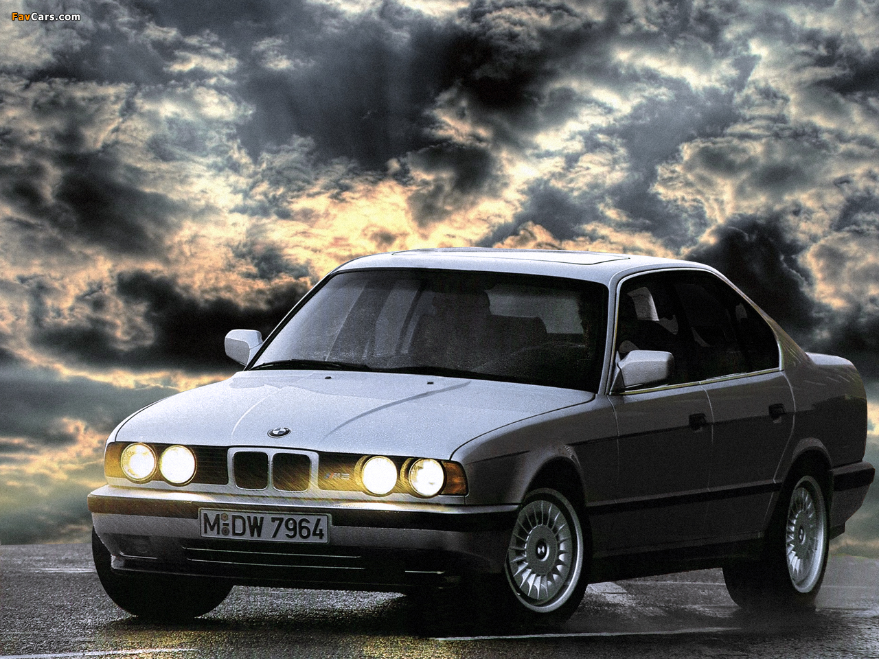 BMW M5 (E34) 1988–92 wallpaper (1280x960)