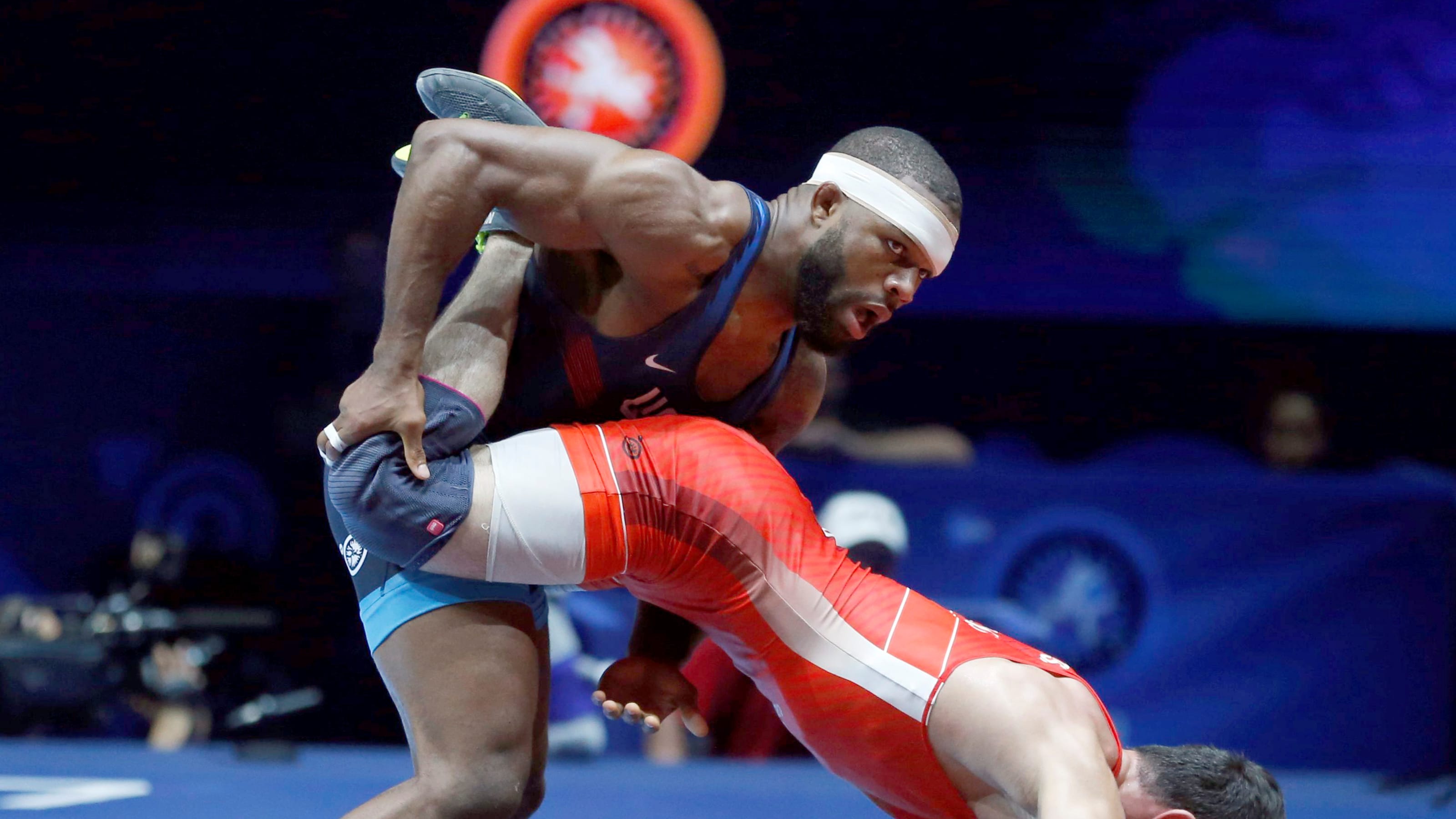 Jordan Burroughs aims to join wrestling greats in Budapest