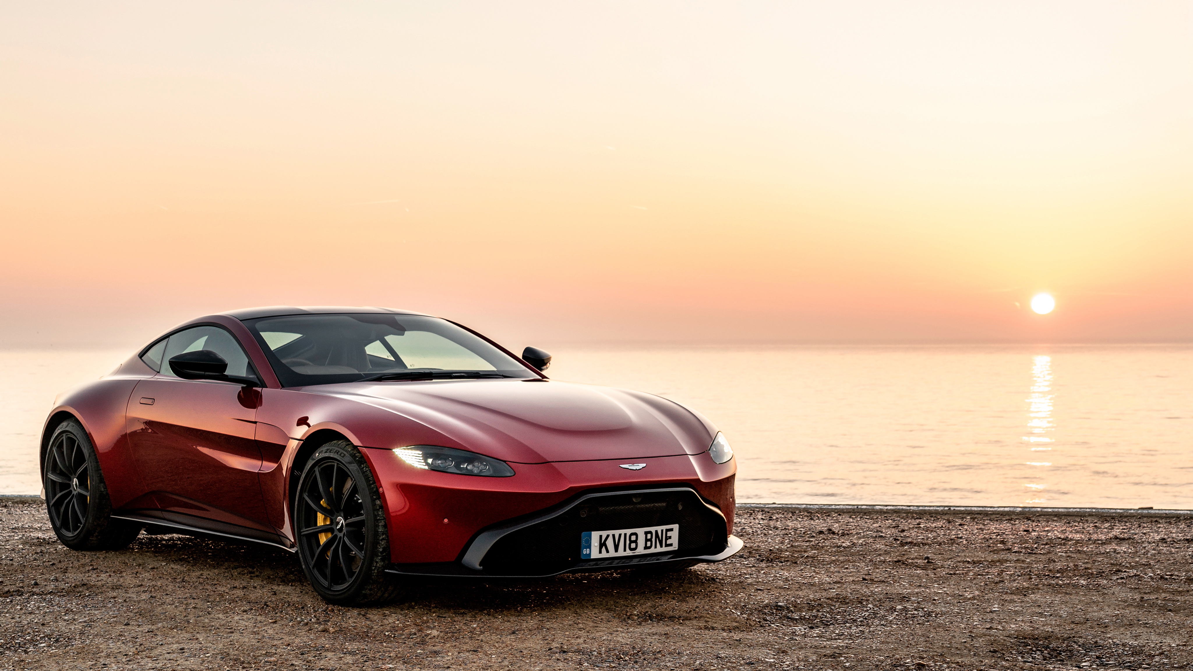 Aston Martin Vantage 4k Ultra HD Wallpaper