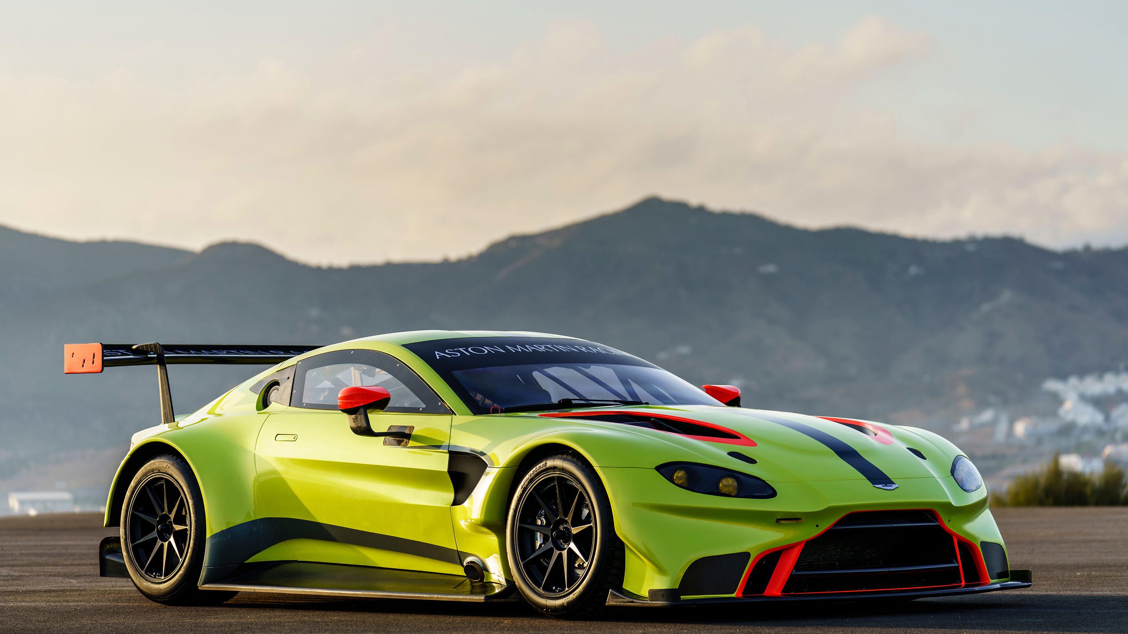 Aston Martin Vantage GT3 Wallpaper Free Aston Martin Vantage GT3 Background
