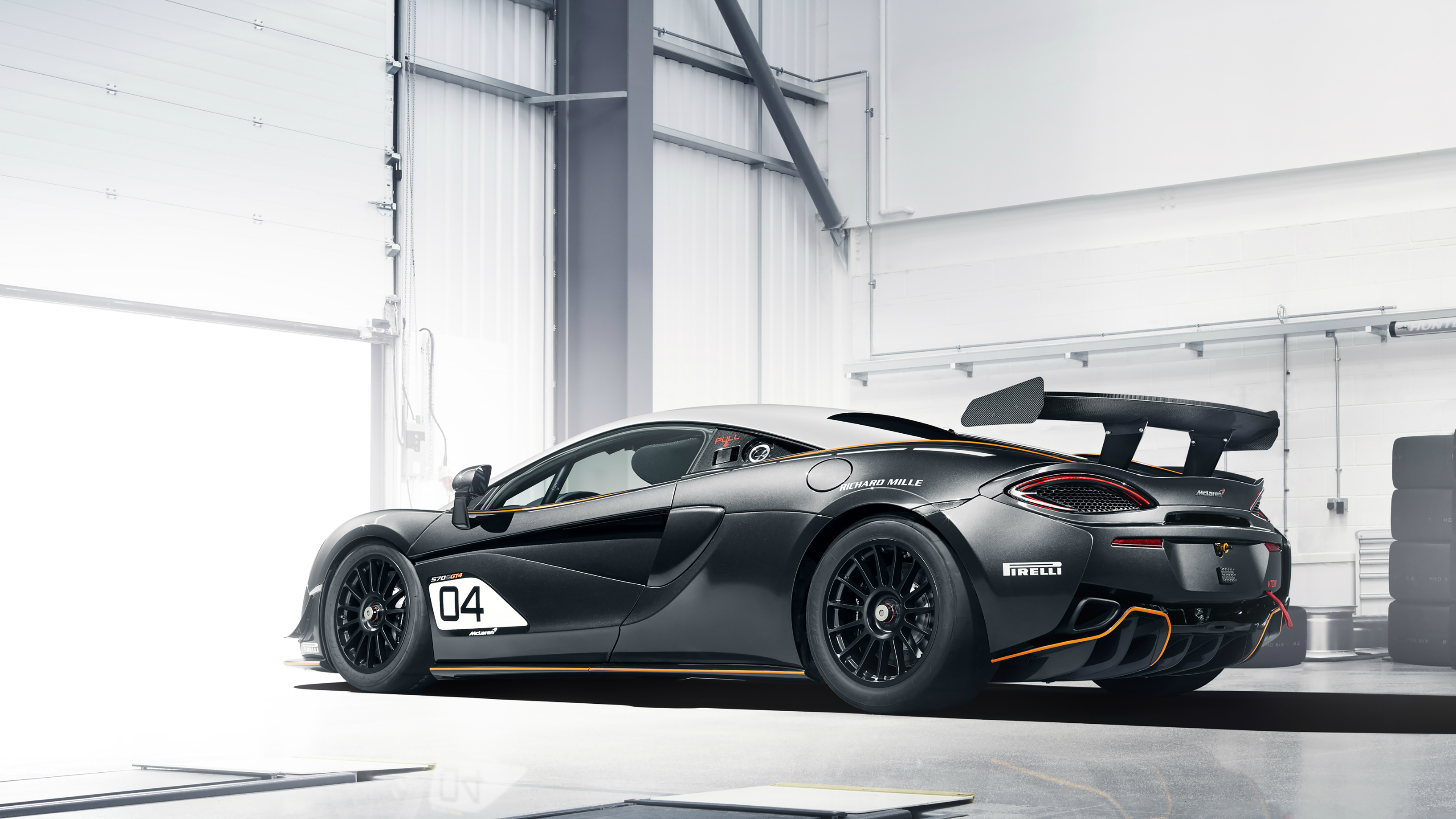 McLaren 570S GT4 4K Wallpaper. HD Car Wallpaper