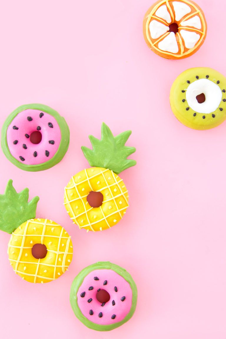 Summer Fruit Slice Donuts. Fruit wallpaper, Cute food wallpaper, Food wallpaper