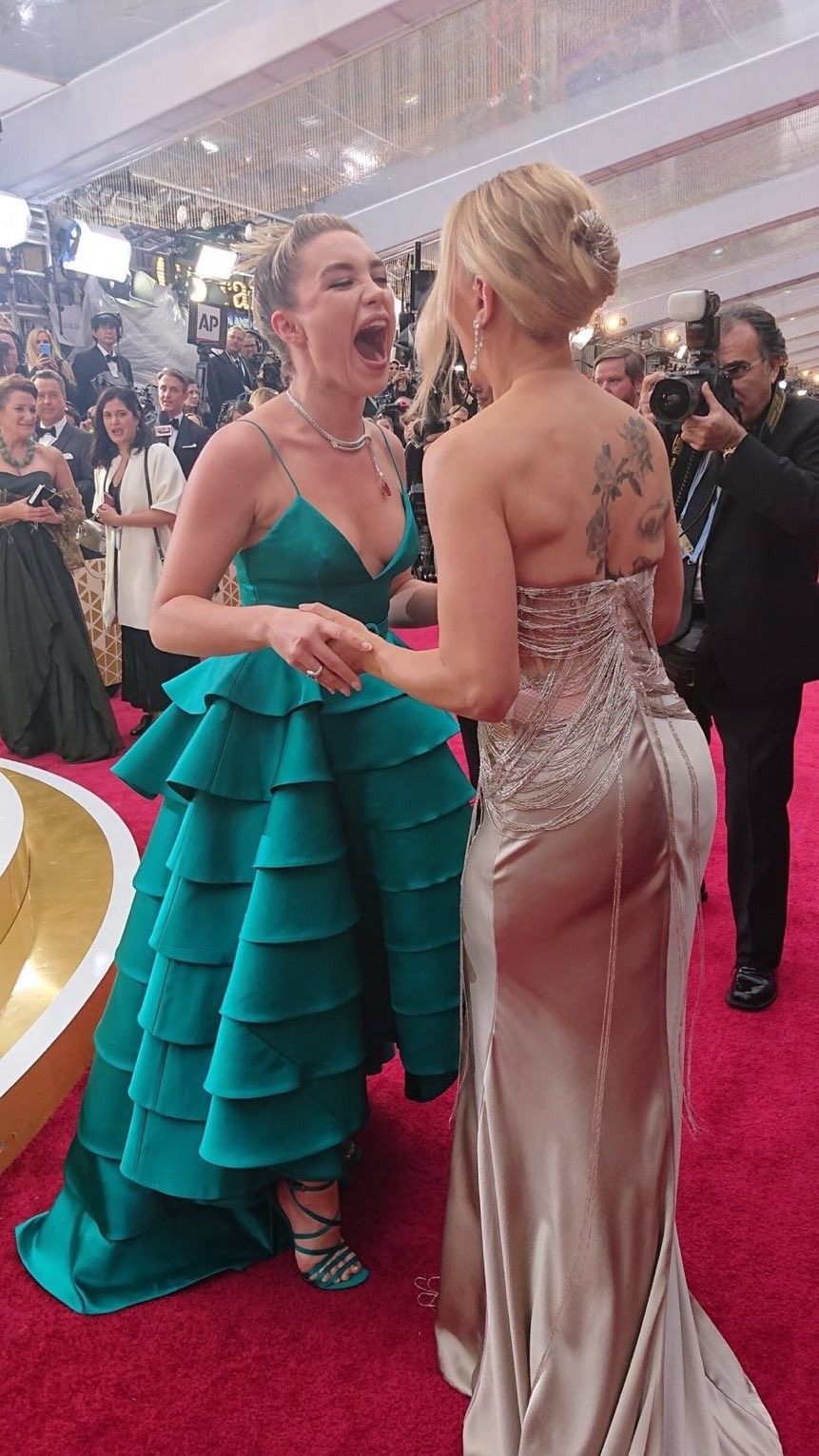 Florence Pugh and Scarlett Johansson at the Oscars 2020. Black widow marvel, Florence pugh, Marvel women