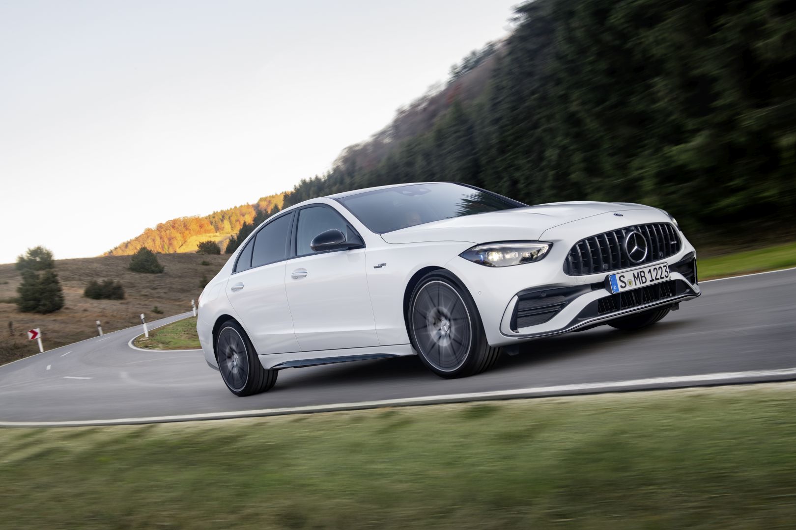 Mercedes AMG C43 Specs & Photo