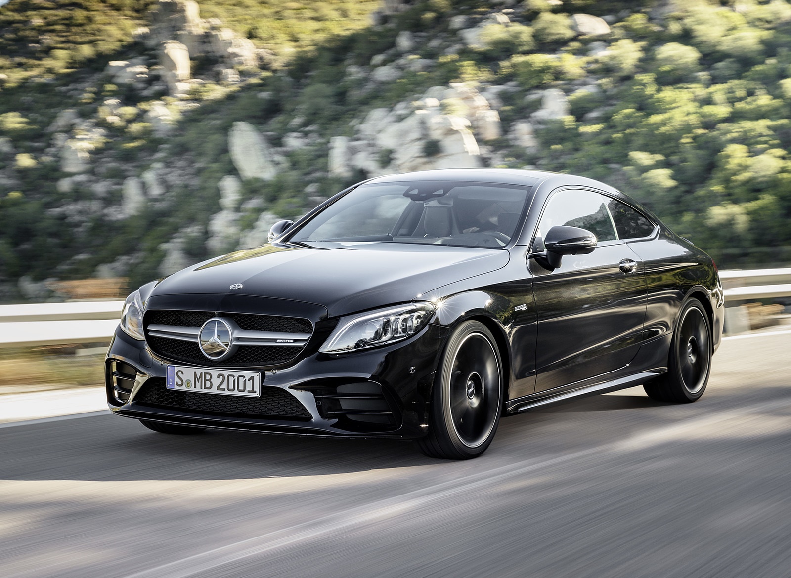 MERCEDES BENZ AMG C43 IELTS WINDOW