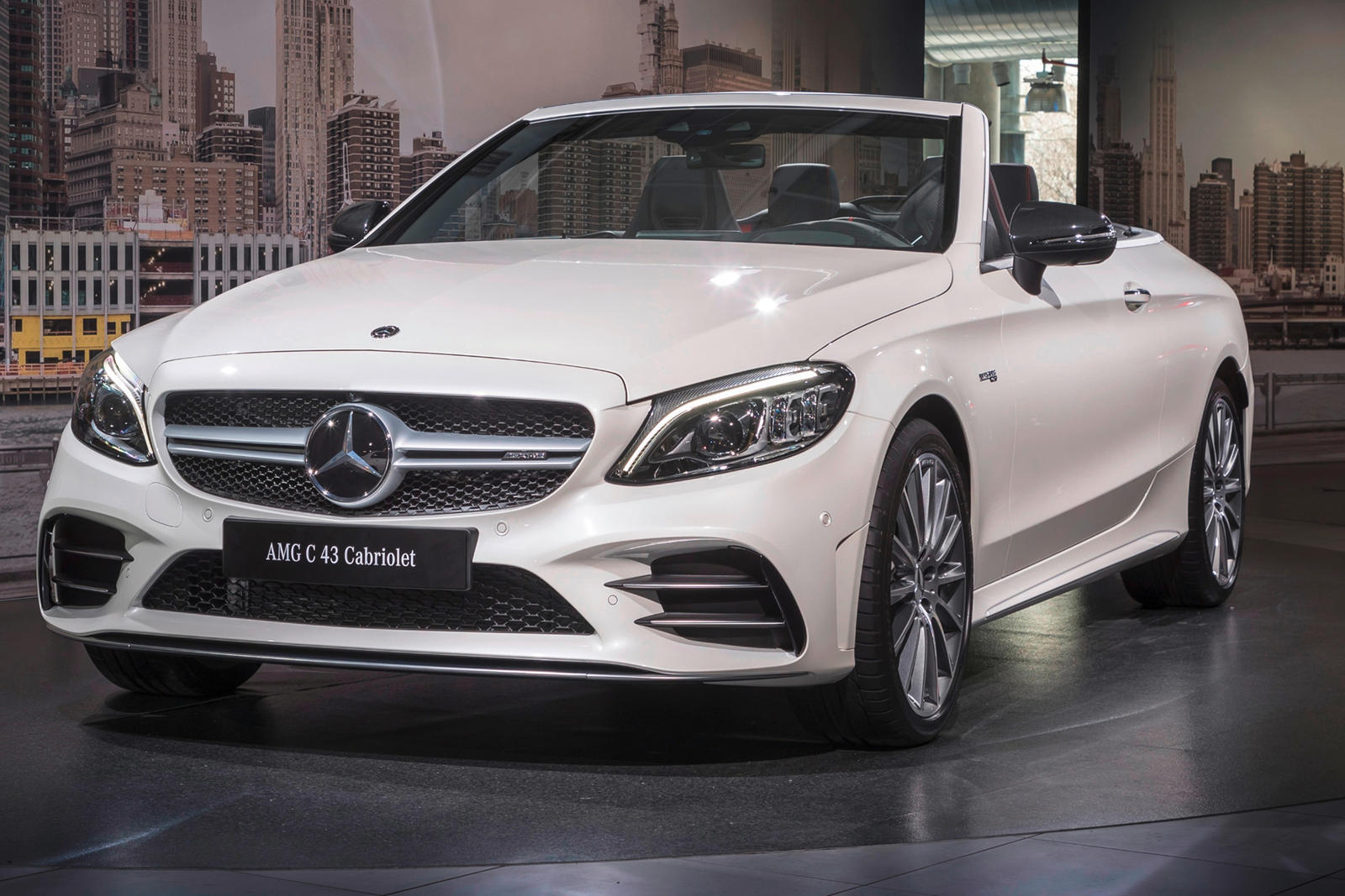 2022 Mercedes AMG C43 Convertible Exterior Photo