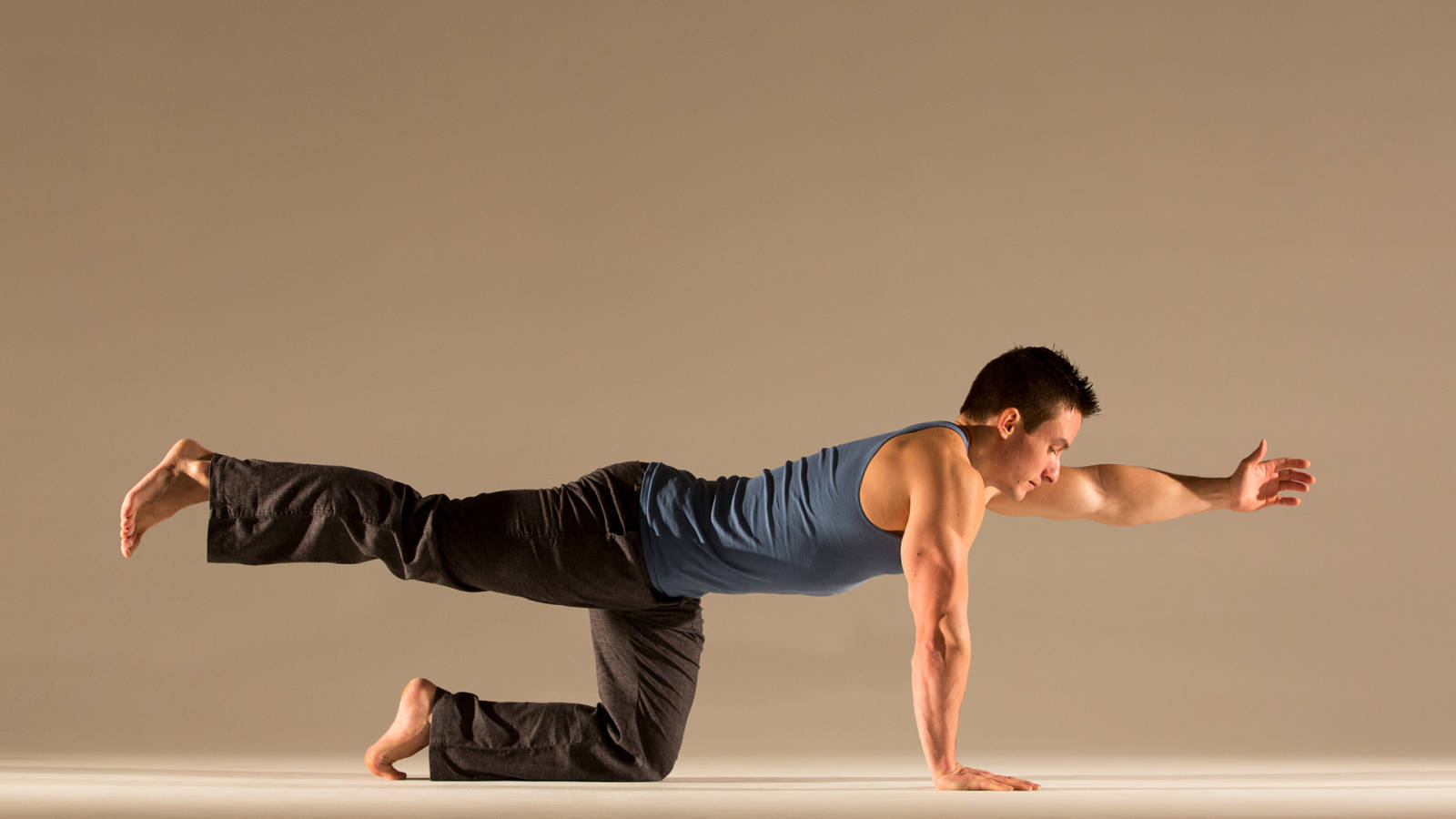 The 5 Best Yoga Poses for Bodybuilders