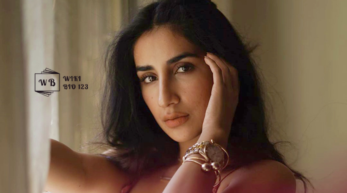 Parul Gulati Wiki Bio Age Figure Size Height Affair HD Image Wallpaper of Wiki Bio of Bollywood & Hollywood Stars