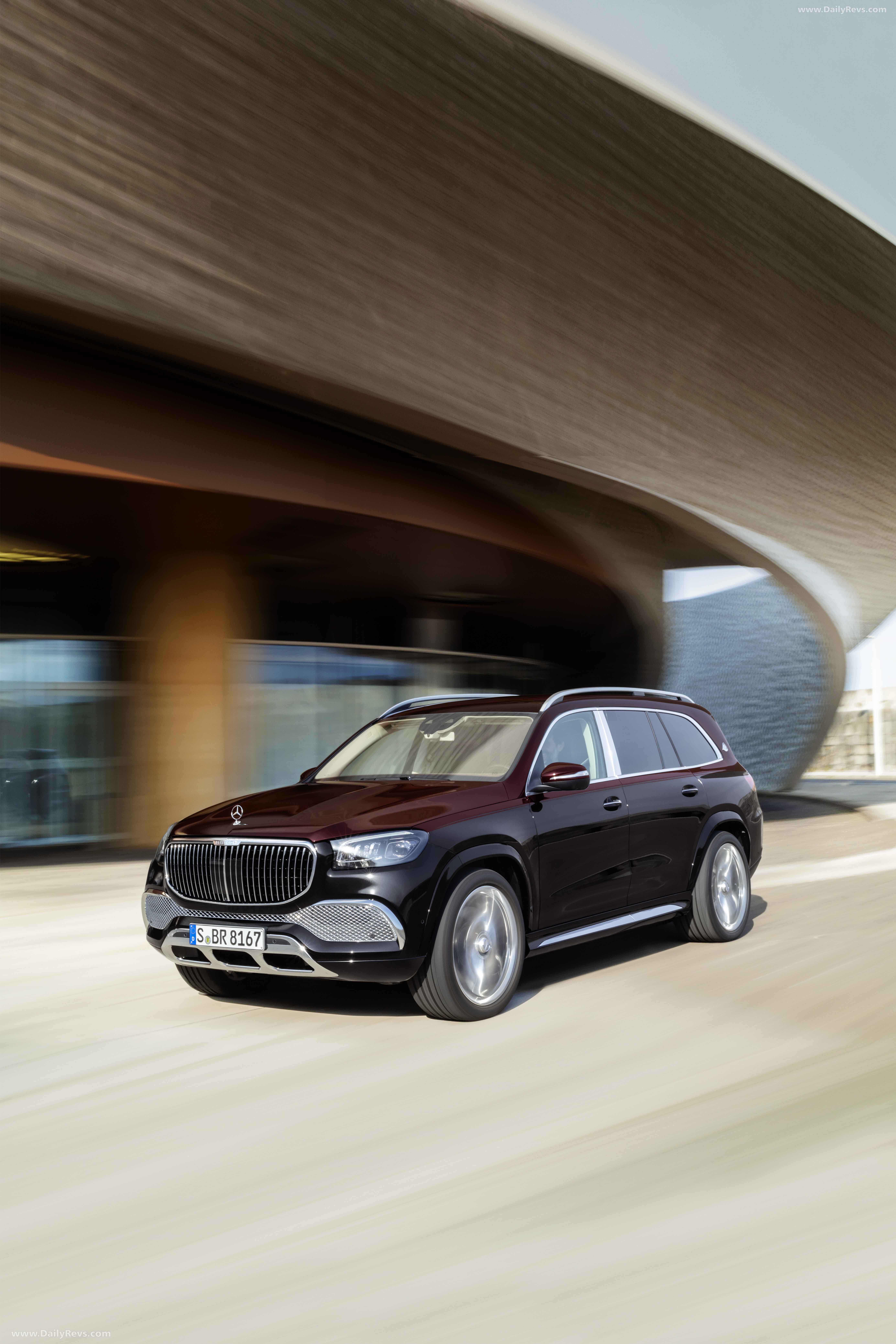 Mercedes Benz GLS 600 Maybach. HD Picture, Videos, Specs & Information