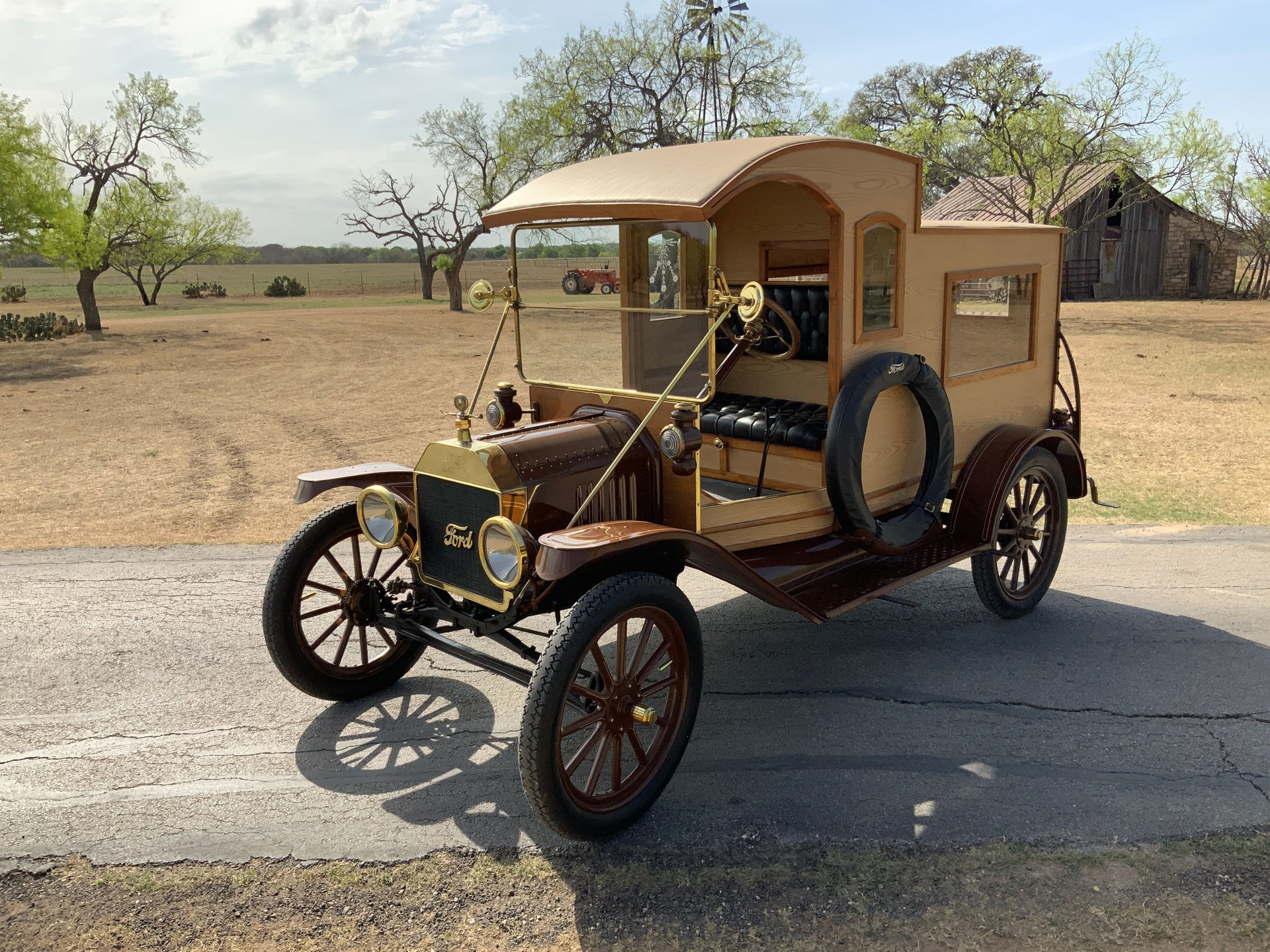 Ford Model T. Classic & Collector Cars