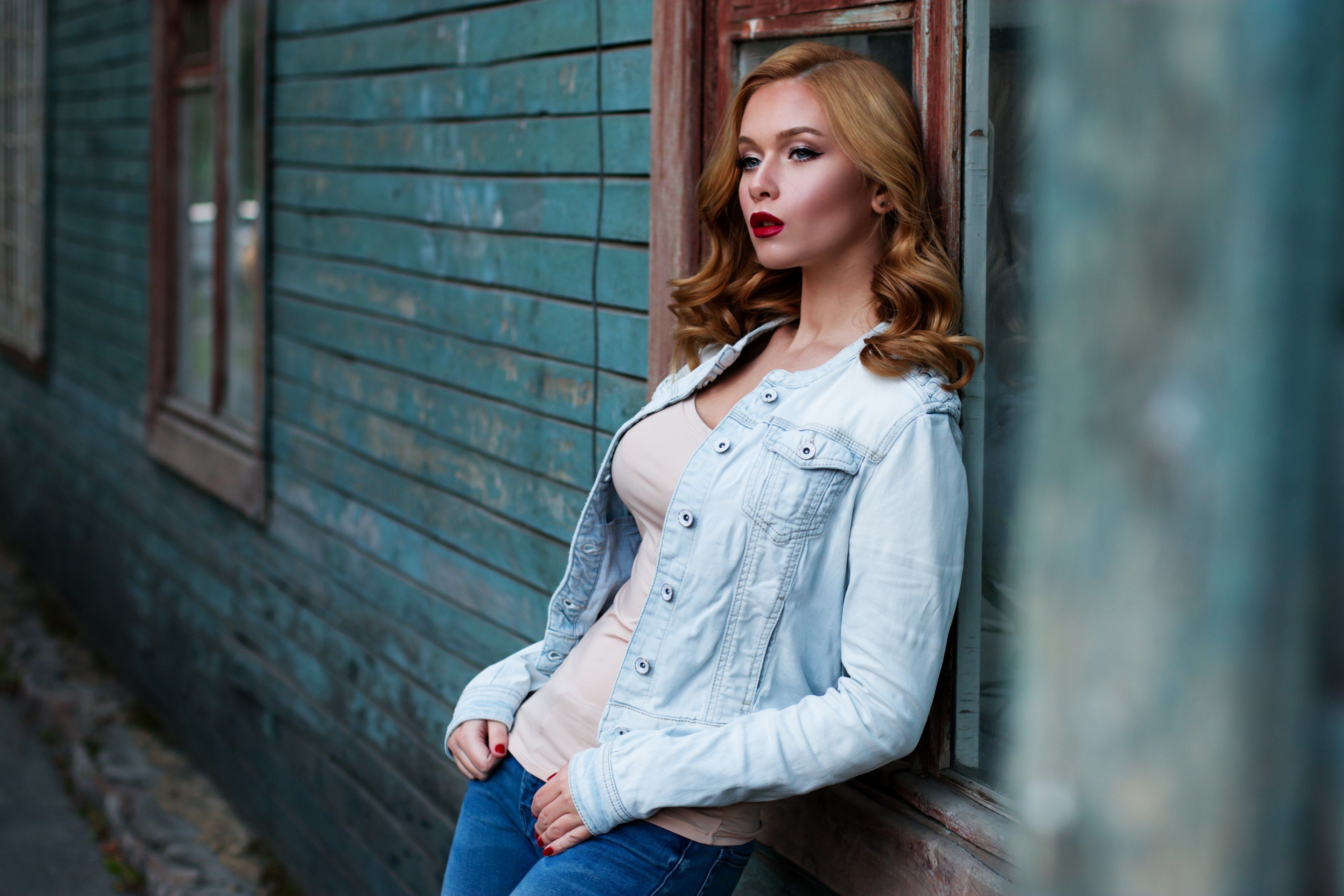 Russian Girl Wallpaper