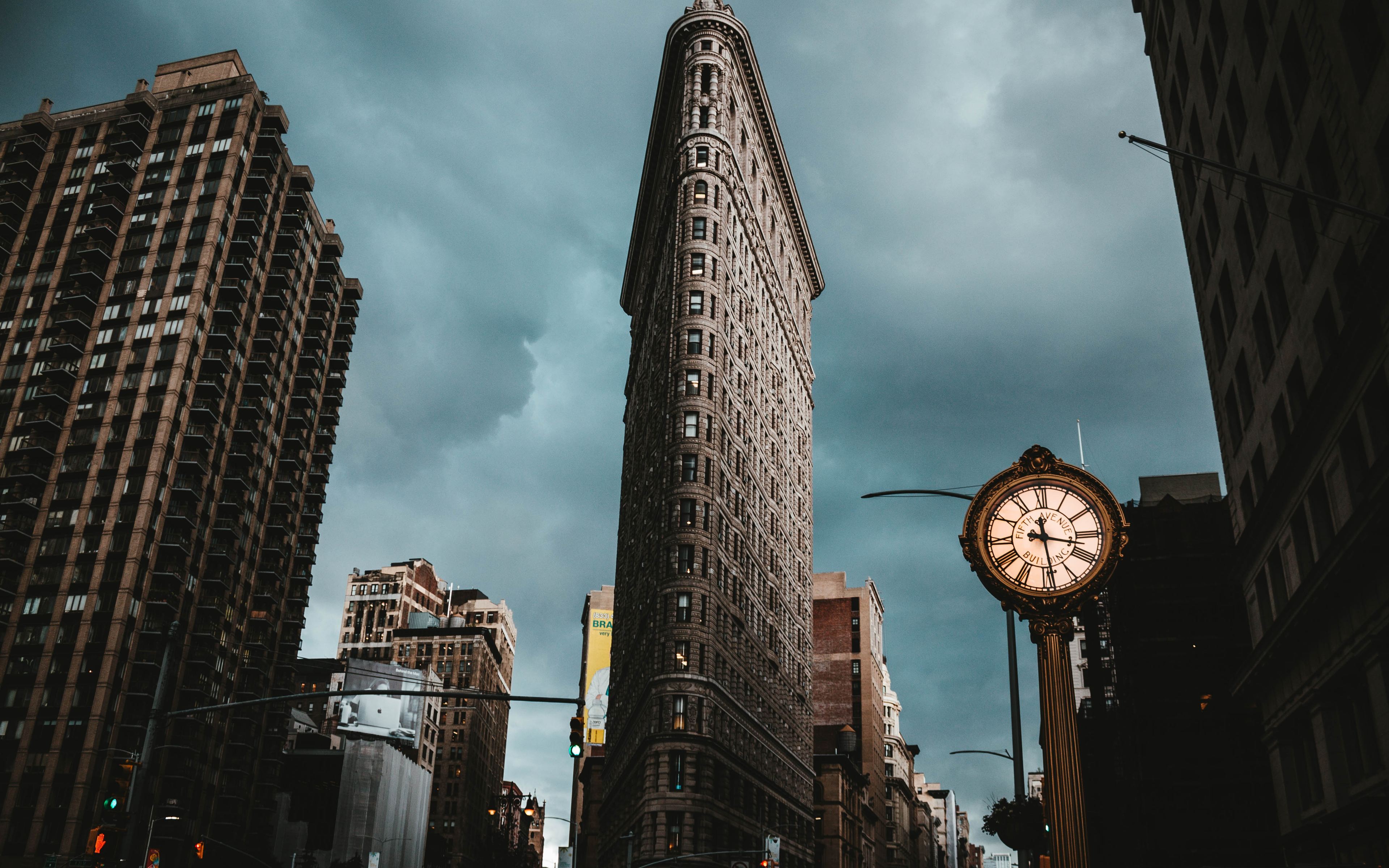 Download wallpaper Fuller Building, 4k, old clock, Flatiron Building, New York City, USA, America, NYC, Manhattan, New York for desktop with resolution 3840x2400. High Quality HD picture wallpaper