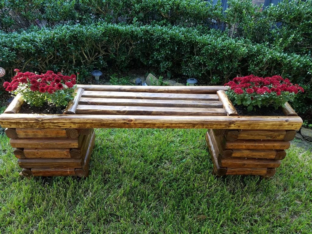 Simple And Inviting DIY Outdoor Bench Ideas