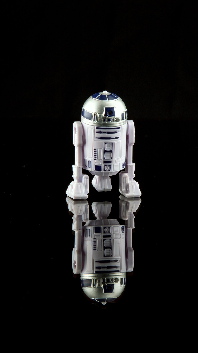 R2 D2 Star Wars Toy iPhone 6