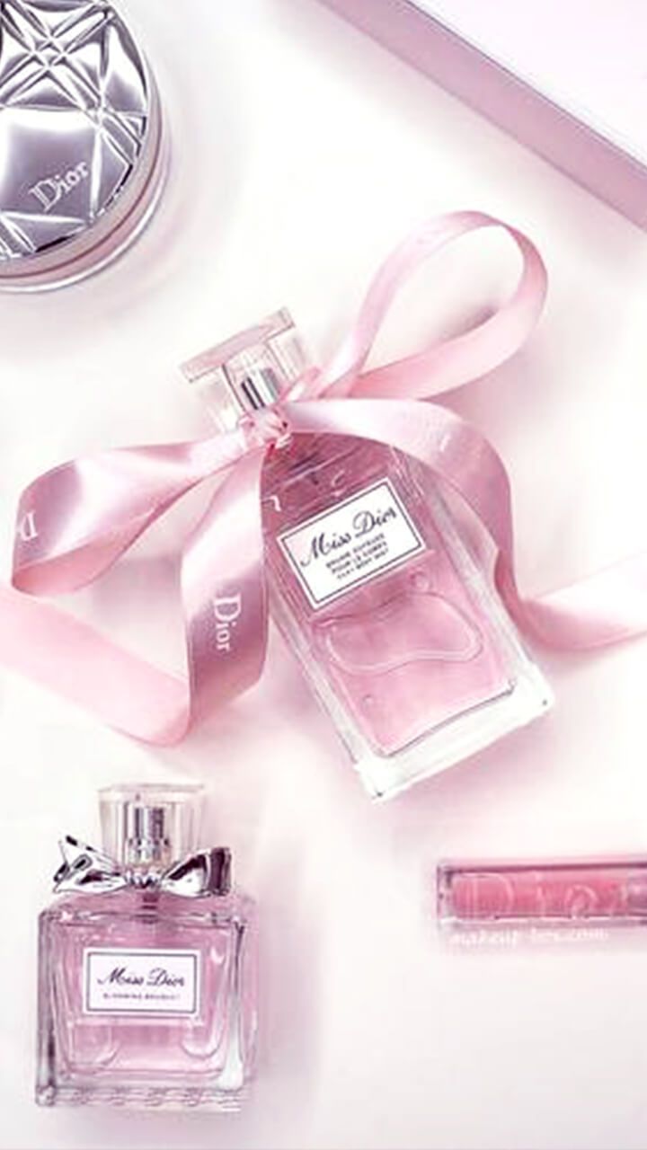 Coolest Scents」おしゃれまとめの人気アイデア｜｜aure. 香水コレクション, 香水, ピンクの美学