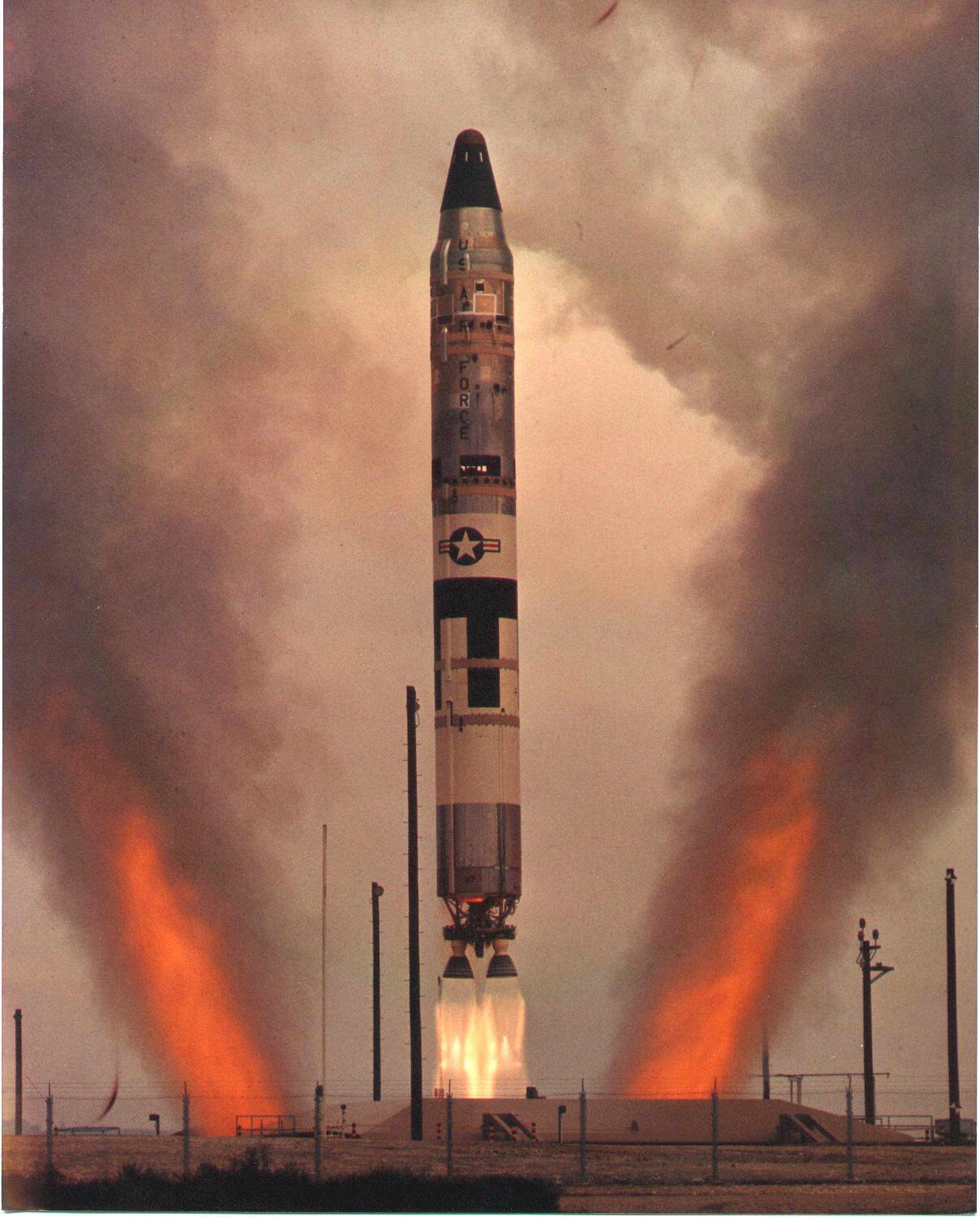 Titan II Launch ICBM Misile Wepons Nuclear Wallpaperx3000