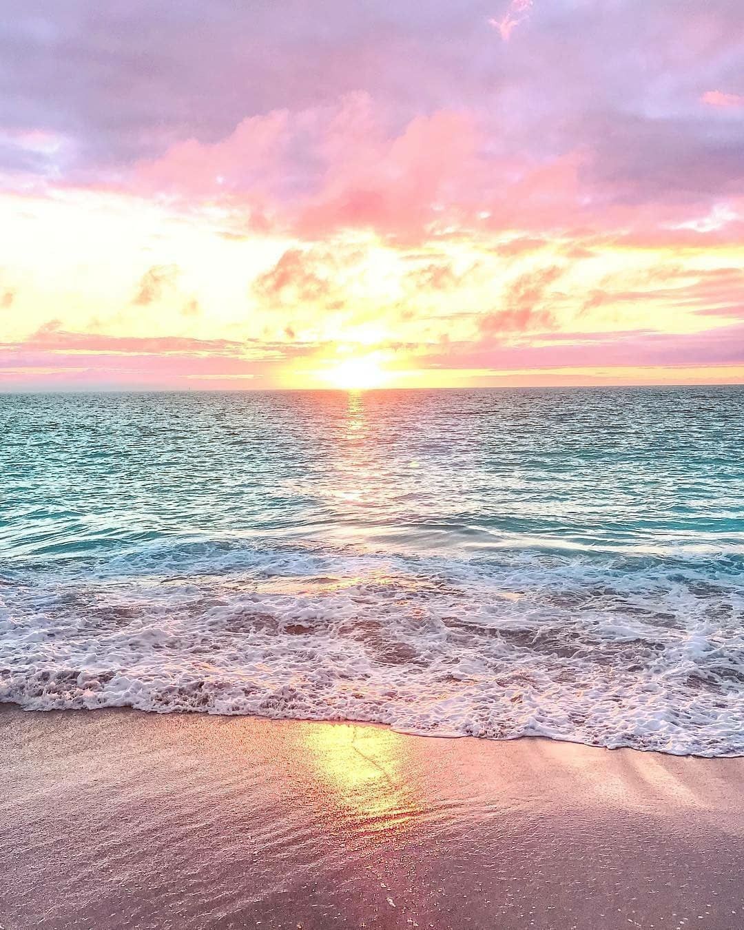 Pastel Beach Sunset Wallpaper