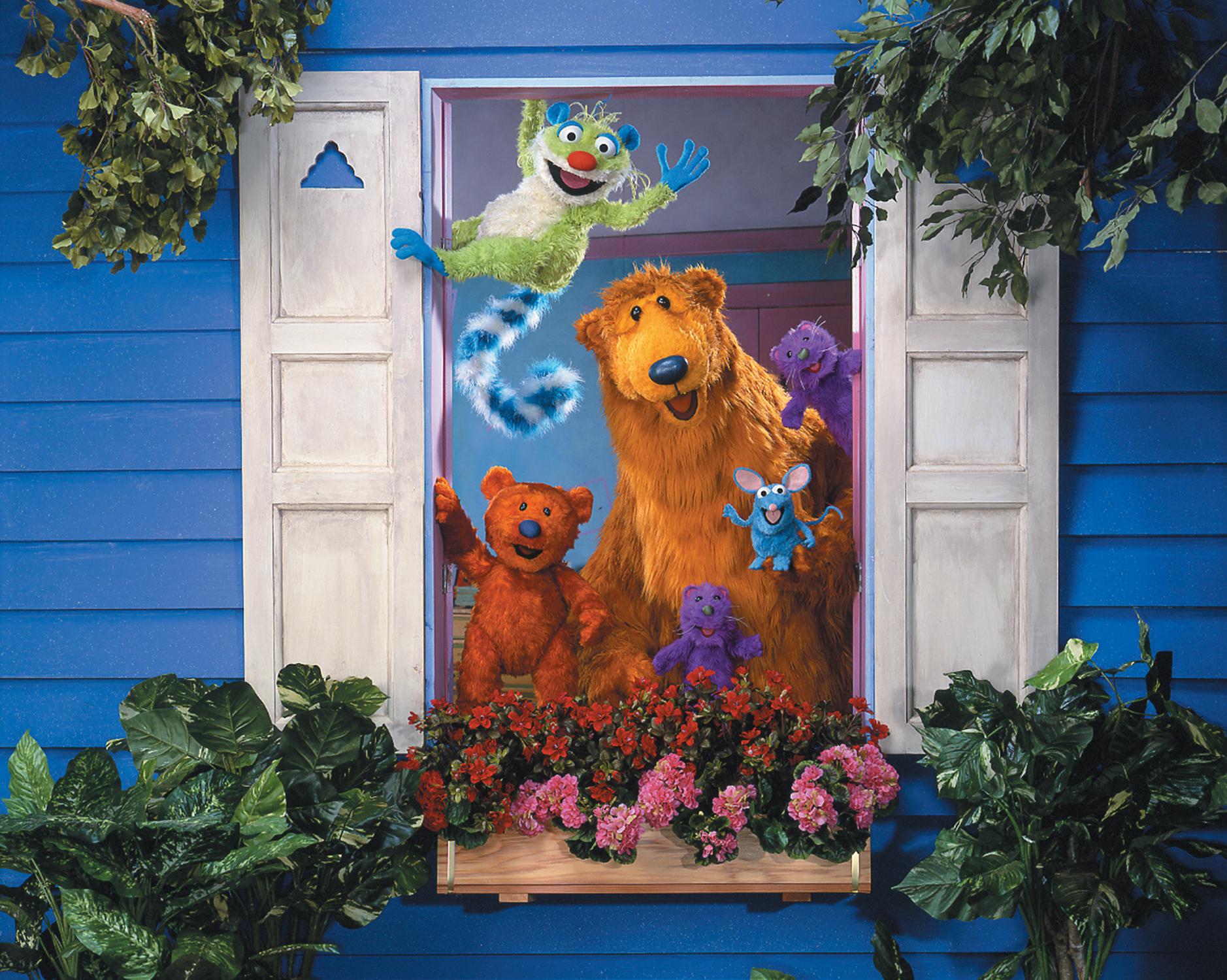 Bear in the Big Blue House
