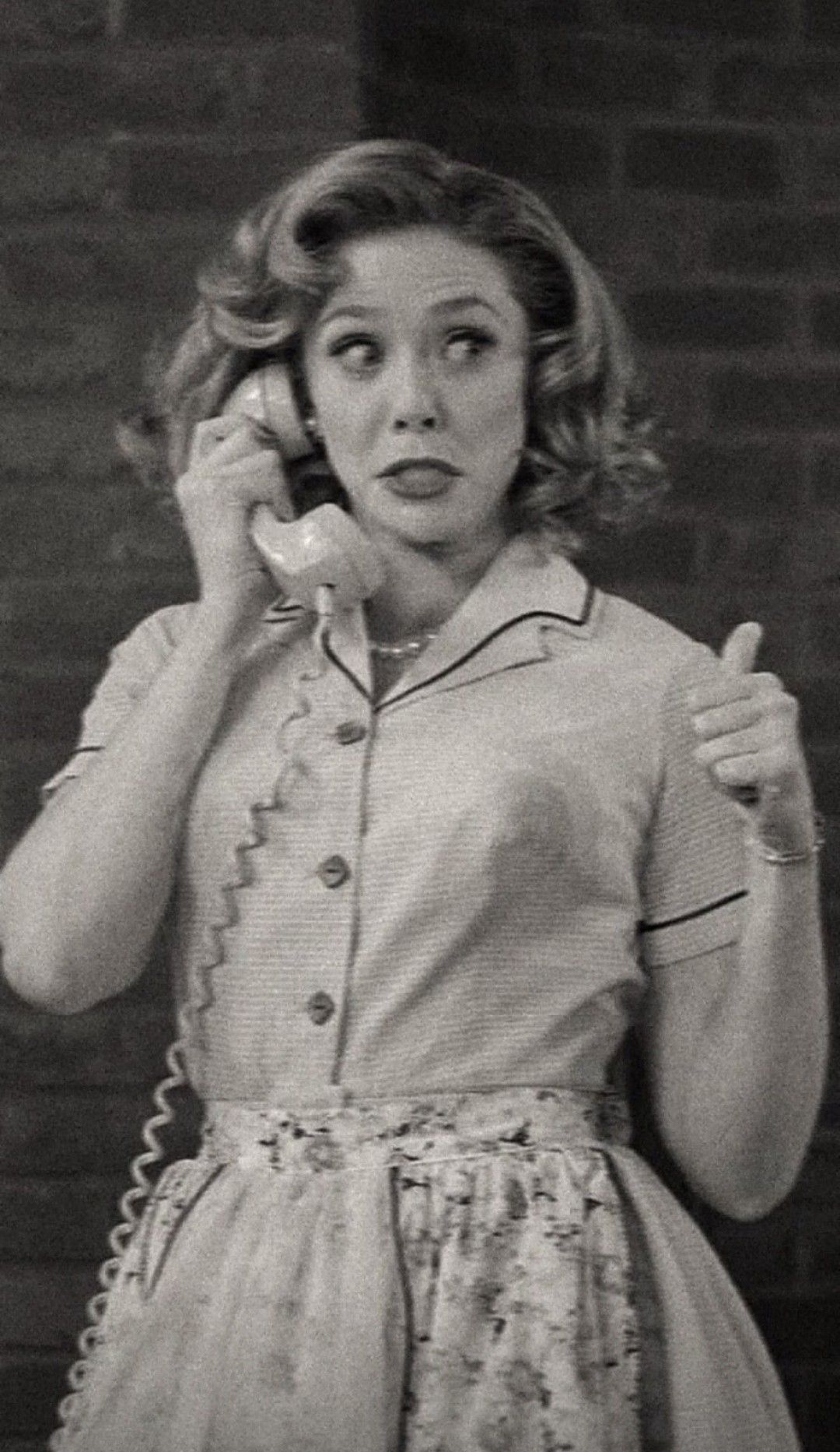 Wandavision Monochrome Poster Wallpaper Wallpaper Popular Wandavision Monochrome Poster Wallpaper Background