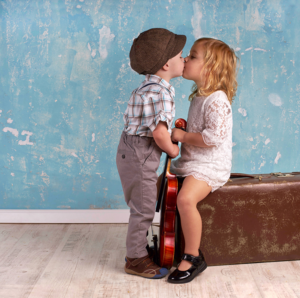 Picture Little girls Boys child kissing Two Suitcase walls