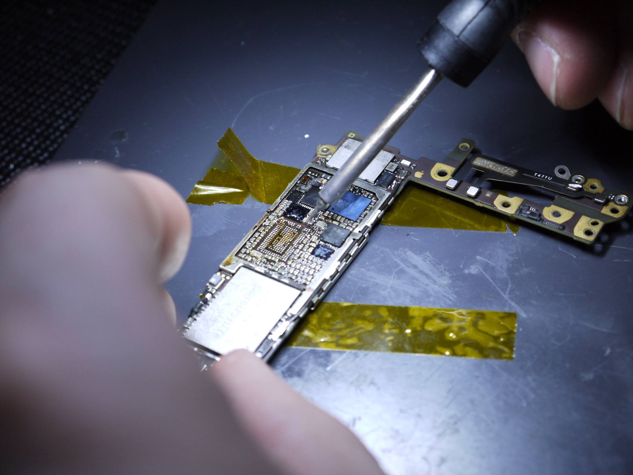 What is Micro Soldering?