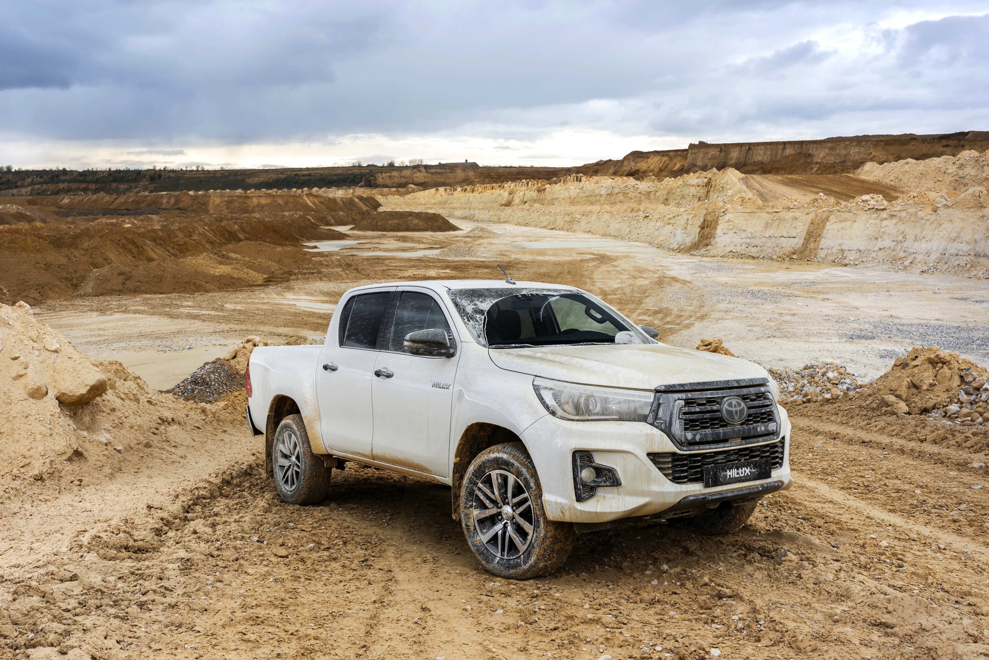 4K Toyota Hilux Wallpaper and Background Image