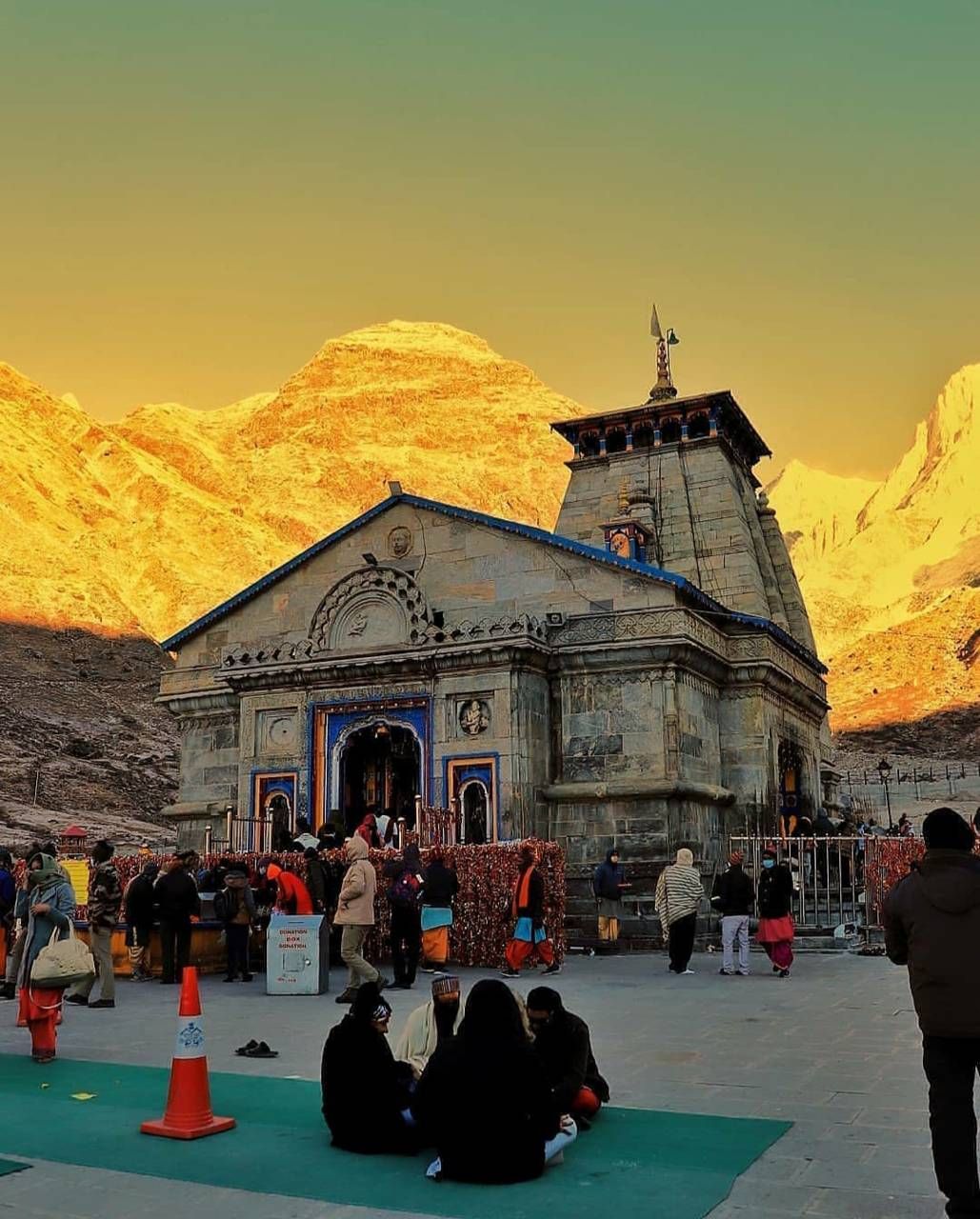 Download Kedarnath wallpaper by naanu_unknownuu now. Browse millions of. Temple photography, Wallpaper image hd, Beautiful nature picture