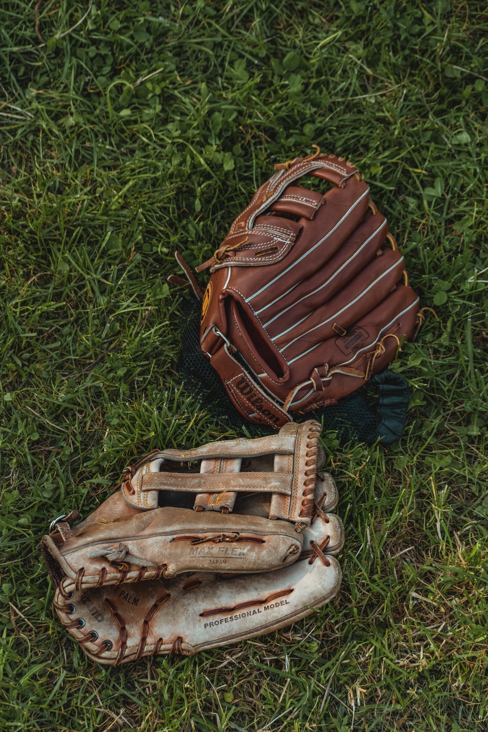 Baseball Gloves Wallpapers - Wallpaper Cave