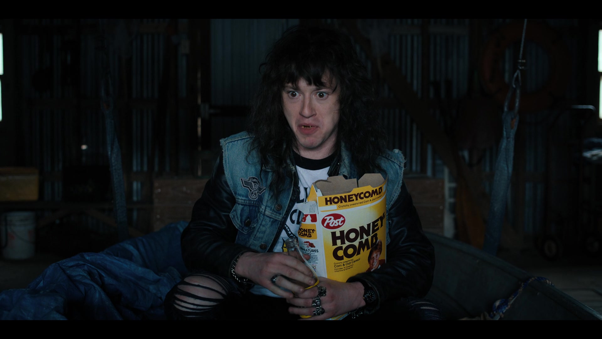 Post Honeycomb Cereal Enjoyed By Joseph Quinn As Eddie Munson In Stranger Things S04E03 Chapter Three: The Monster And The Superhero (2022)