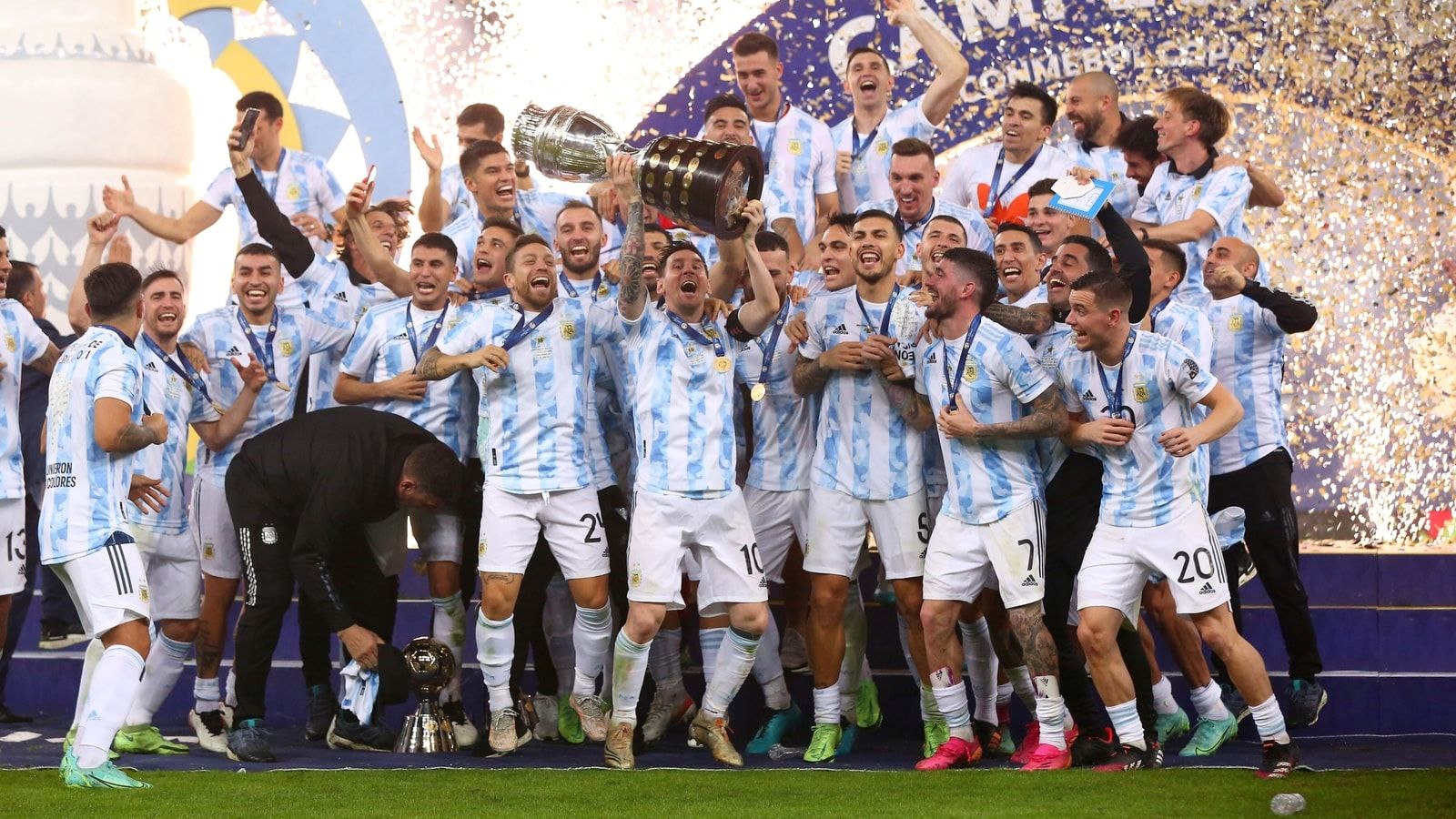 Argentina Team with tophy FIFA World Cup Wallpaper 4k Ultra HD ID11268