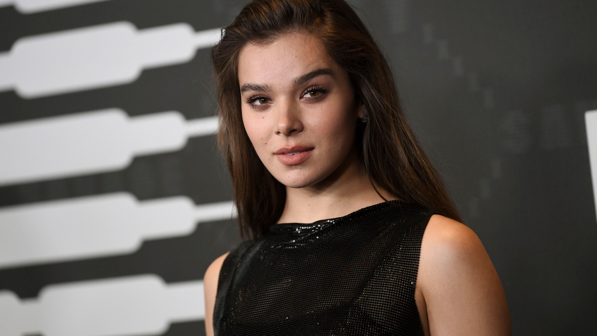 Download Gorgeous, Hailee Steinfeld, 2019 wallpaper, 1920x1080, Full HD, HDTV, FHD, 1080p