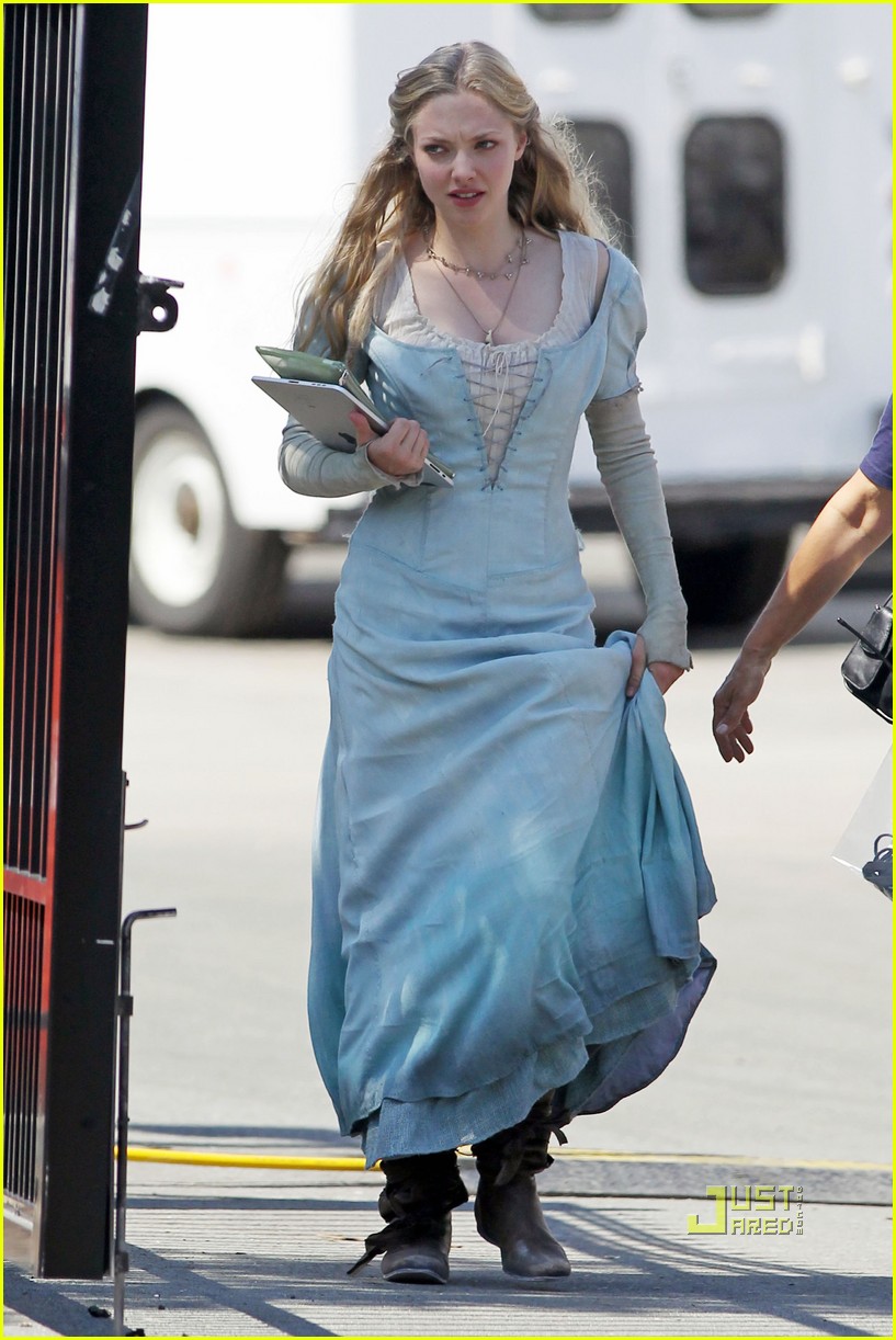 ONCE UPON A BLOG: Red Riding Hood in Blue