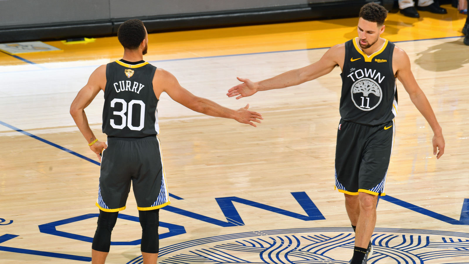 Klay Thompson Steph Curry Scrimmage Footage Reminds Of What's To Come
