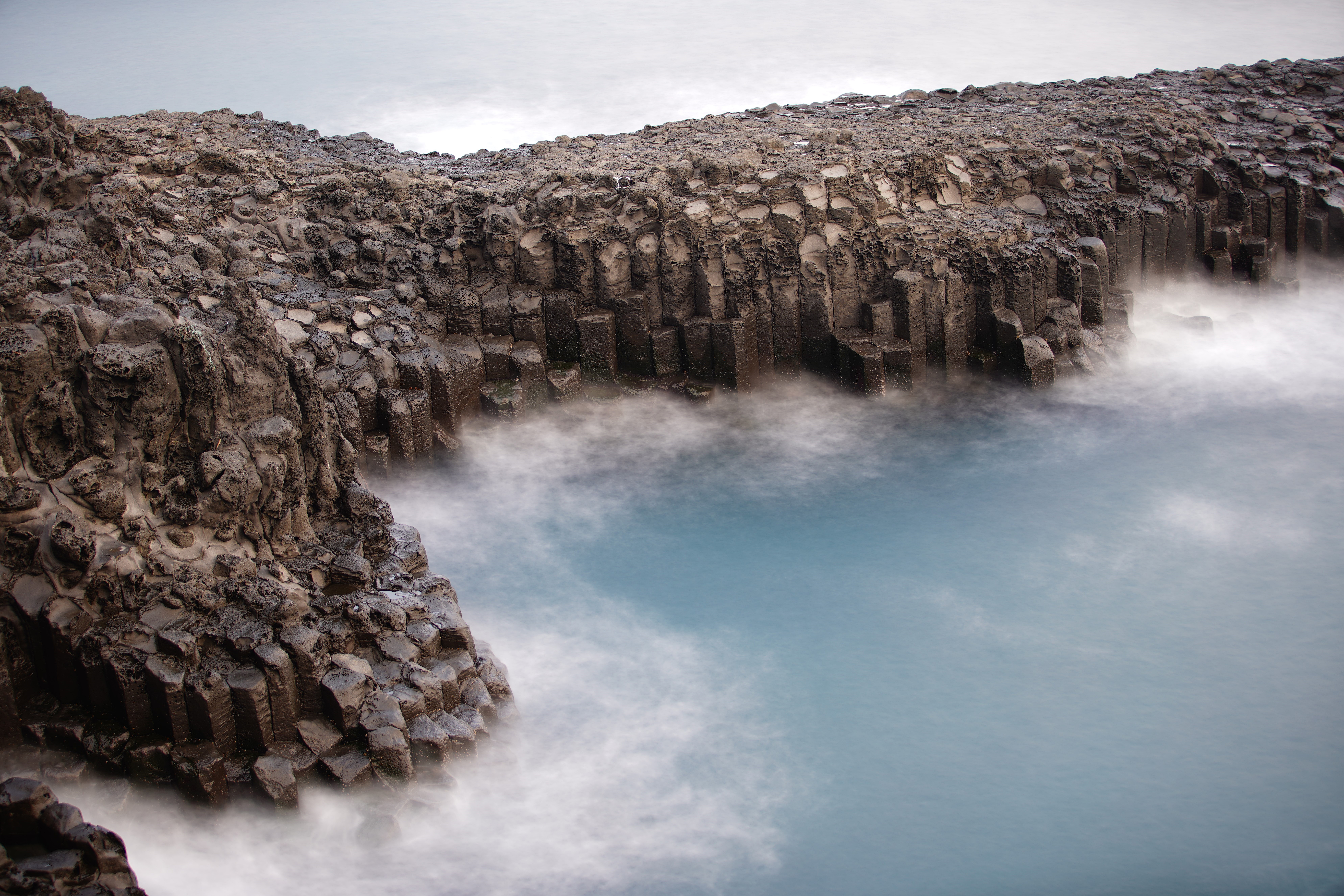 4K Columnar Basalt Wallpaper and Background Image