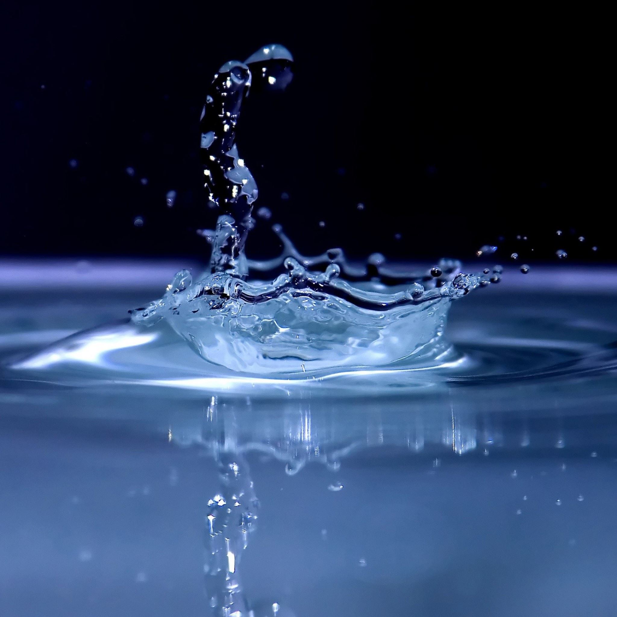 Water Splash Background iPad Air Wallpaper Free Download