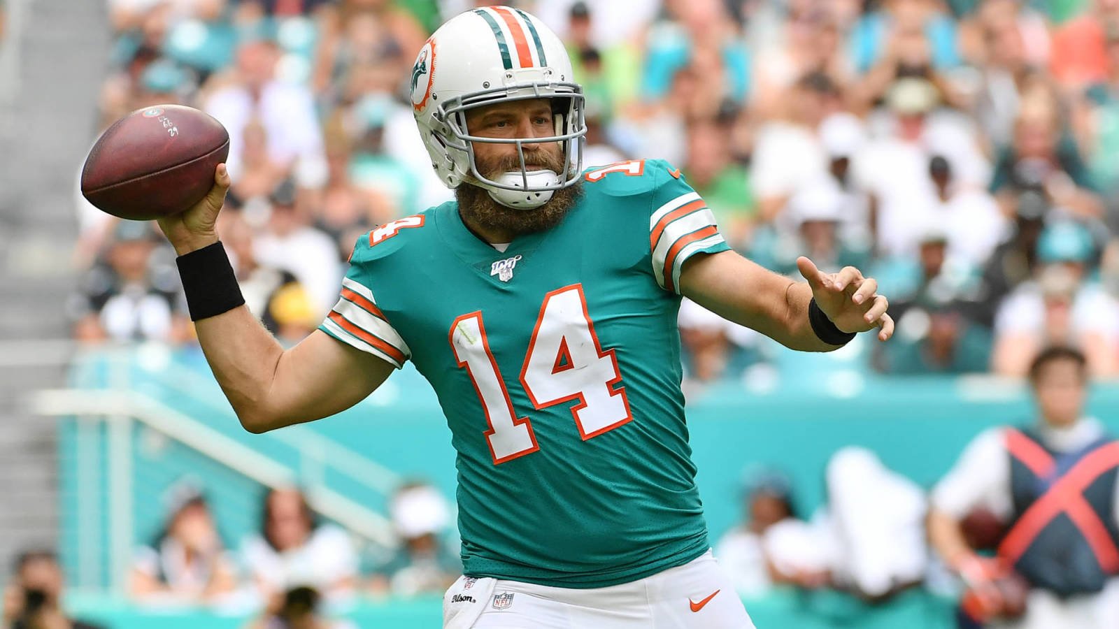 Miami Dolphins: Ryan Fitzpatrick 's quarantine look is legendary