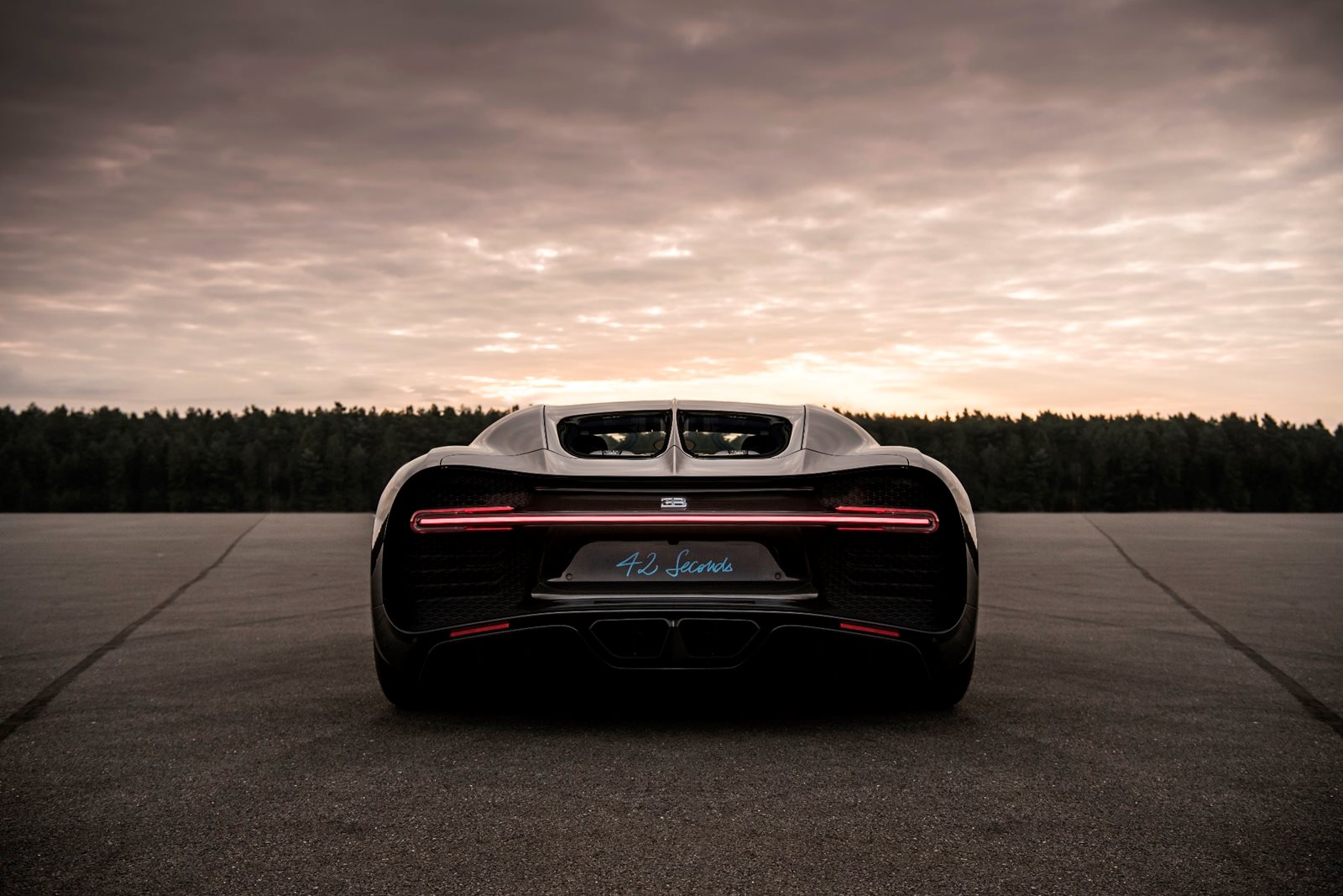 2022 Bugatti Chiron Exterior Photo