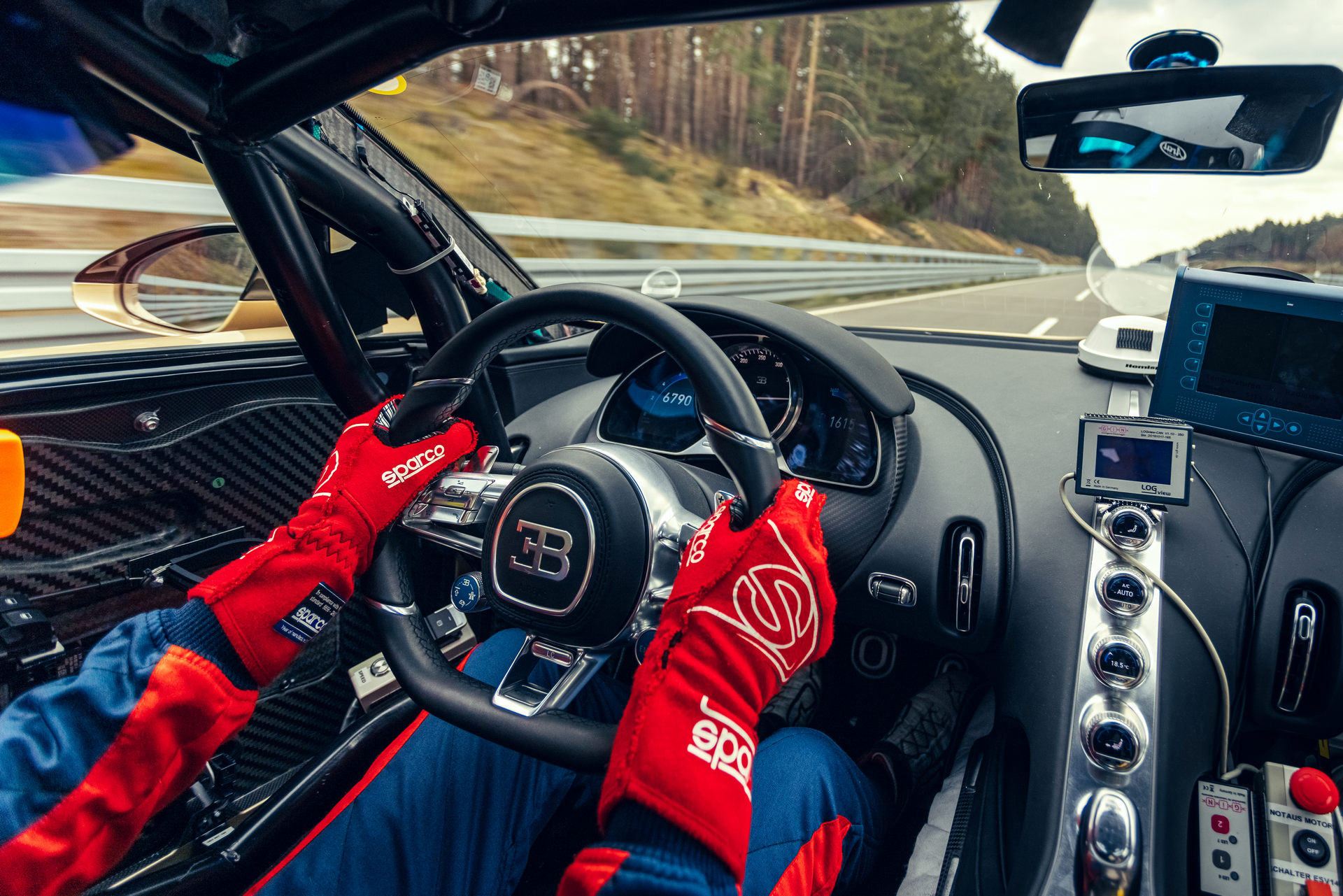 2022 Bugatti Chiron Super Sport Wallpaper