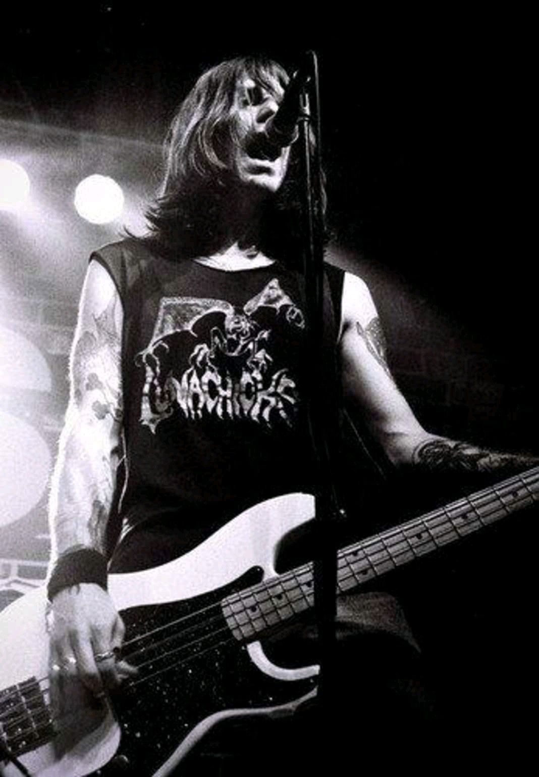 CJ Ramone. Cj ramone, Ramones, Joey ramone