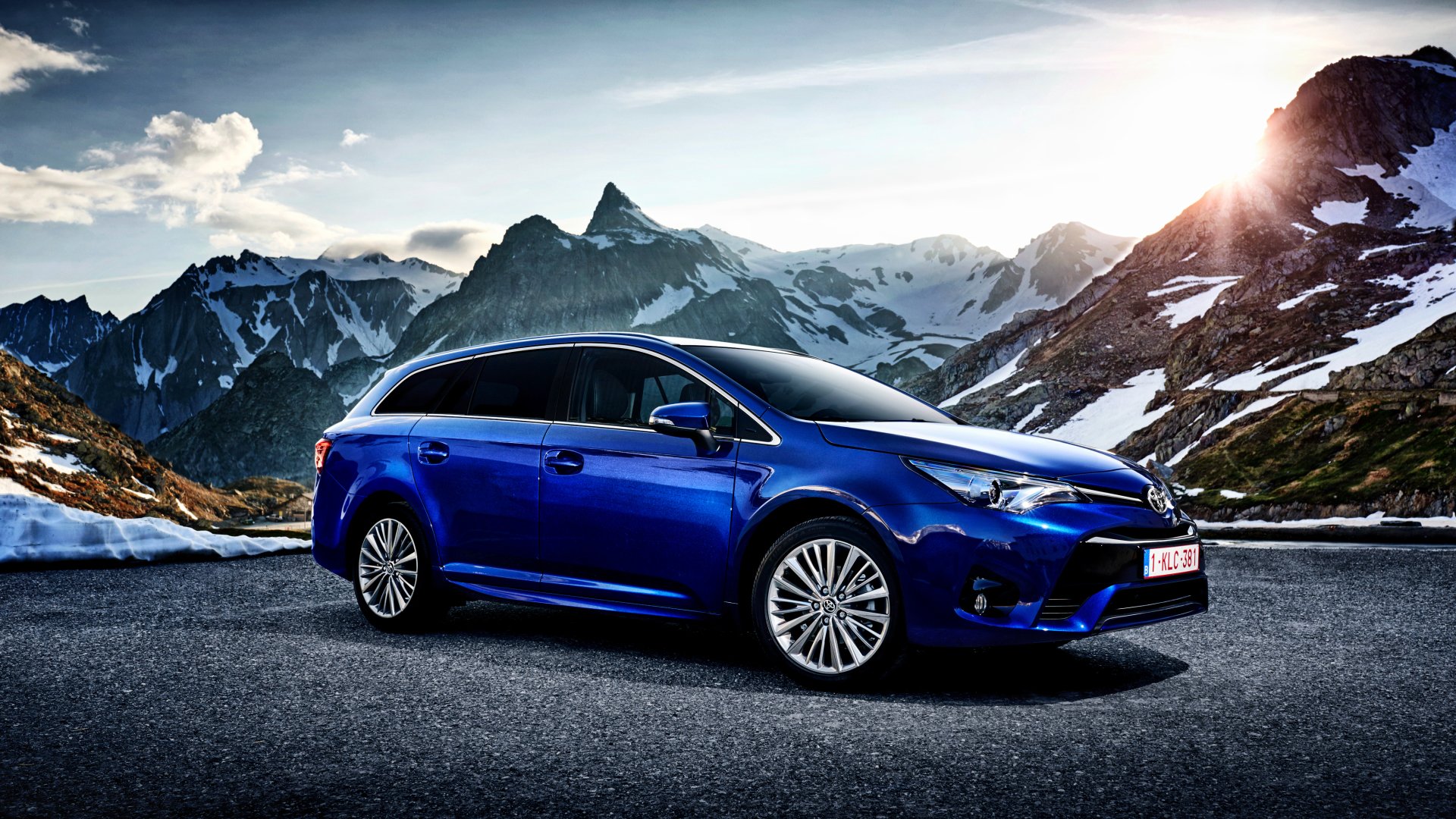 4K Toyota Avensis Wallpaper and Background Image