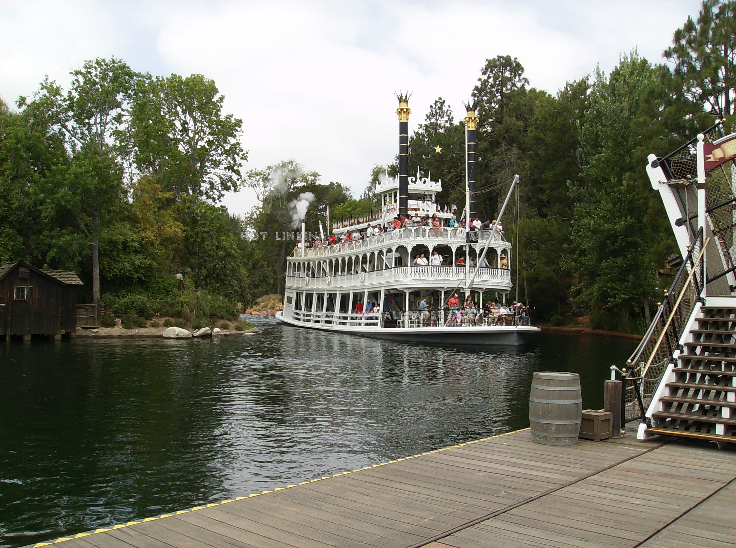 mark twain disneyland ride riverboat