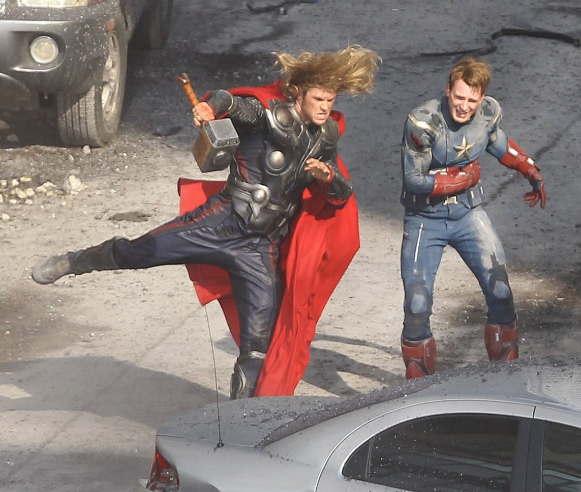 Behind The Scenes Photo That'll Change The Way You Look At Marvel Movies