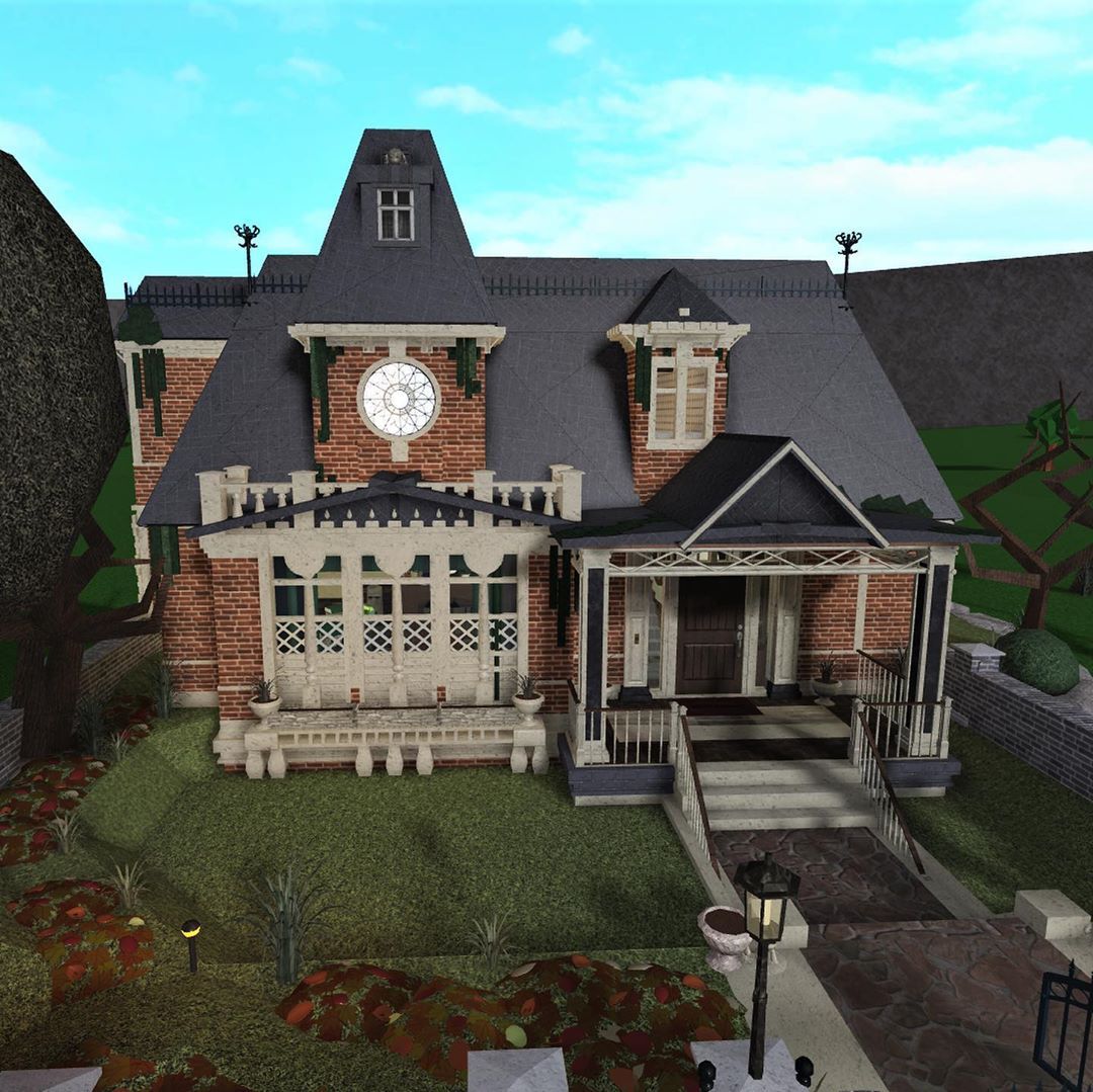 Download Welcome to the Bloxburg Mansions! Wallpaper