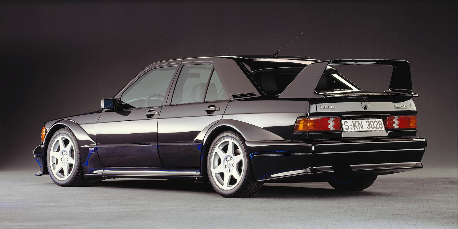 Free download voitures de sport image 1990 Mercedes 190E 2 5 Evo II HD fond d [1600x802] for your Desktop, Mobile & Tablet. Explore EVO Background. EVO Wallpaper, EVO Background, Lancer Evo Wallpaper