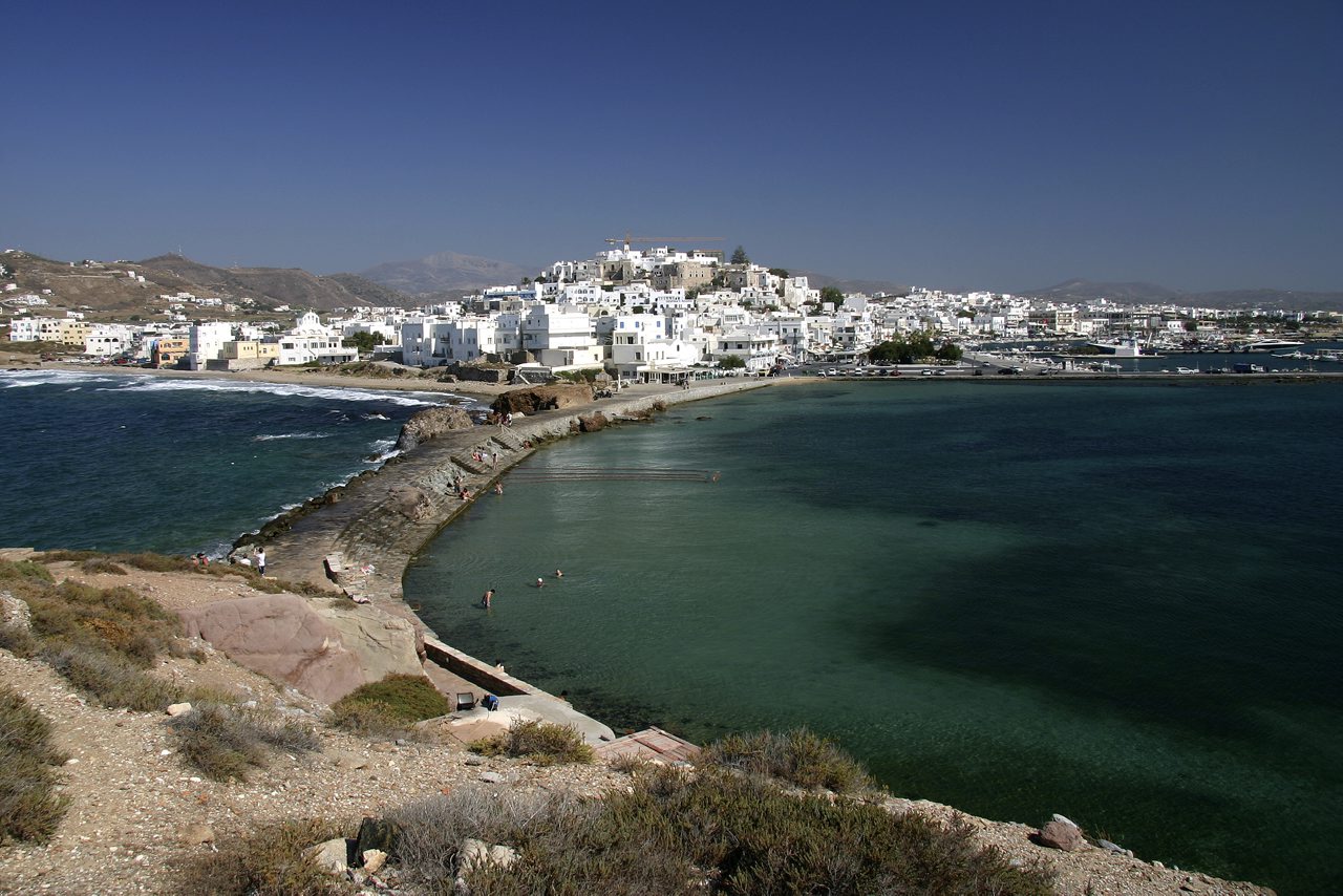 Photos From PAROS, Greece By Photographer Svein Magne Tunli, Tunliweb. Famous Landmarks With Description. Picture, Image, Photographs, Photo Gallery, Photography, Sights. Foto, Bilder Fra PAROS, Hellas. Interactive Map Google