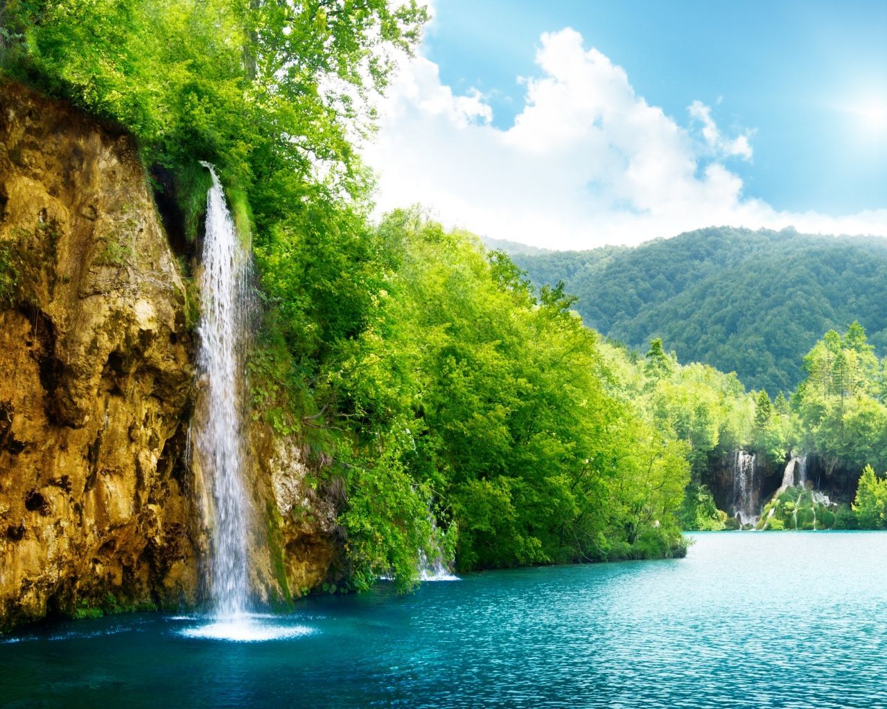 Summer Lake Wallpaper