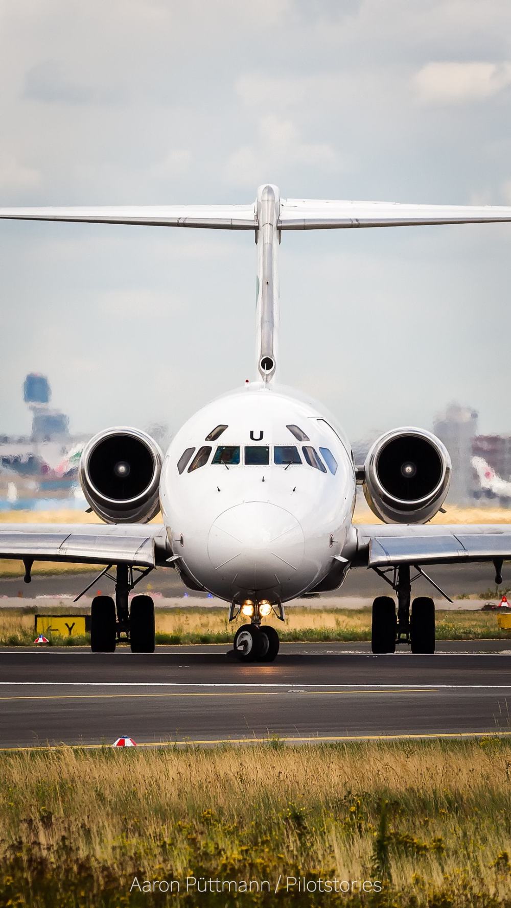 Aircraft Wallpaper For Your Smartphone (Full HD)!