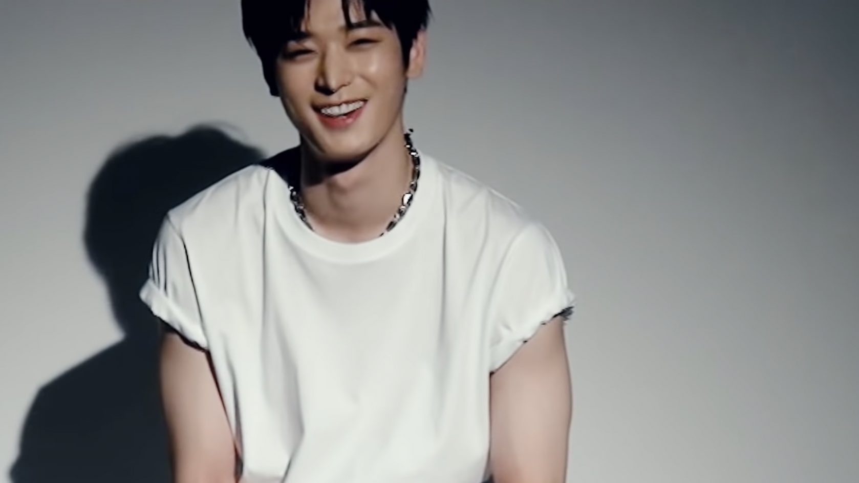 juyeon pics is such a good boy