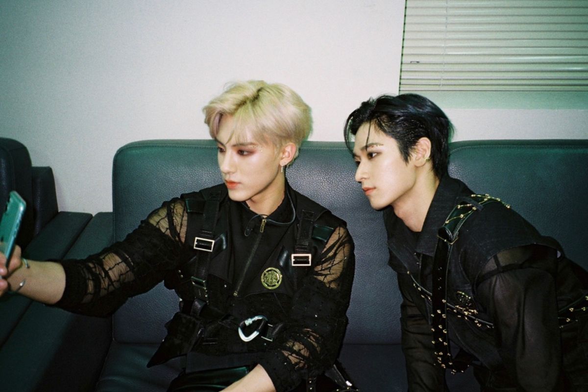 The Boyz. Funny kpop memes, Eric, Wallpaper dekstop